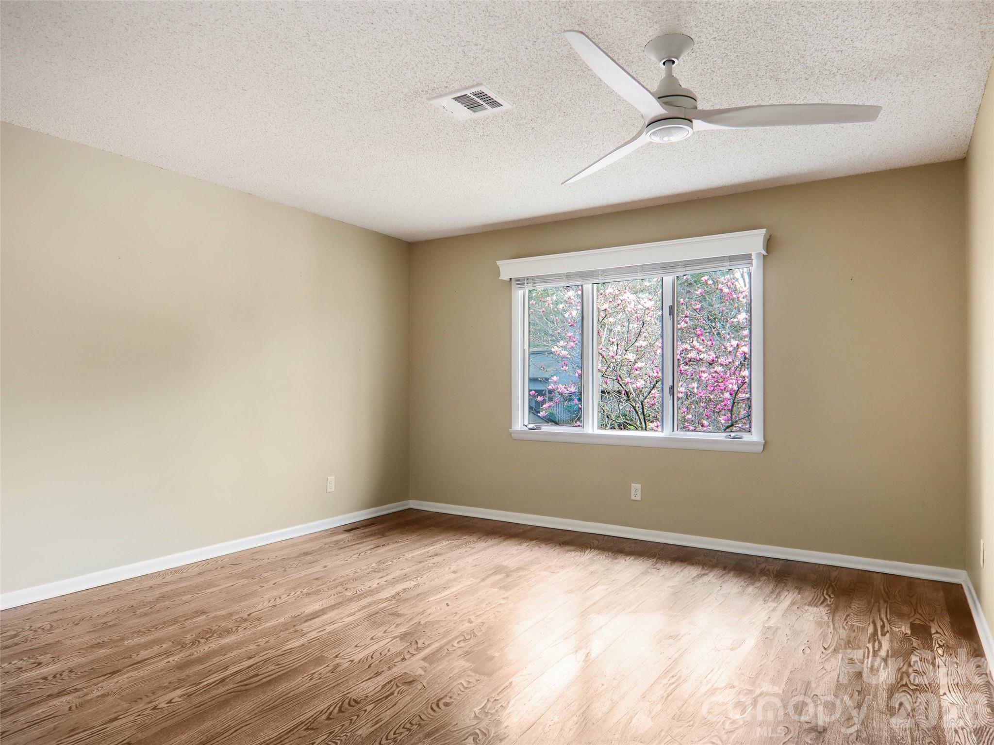457 Crowfields Drive #6 — Asheville