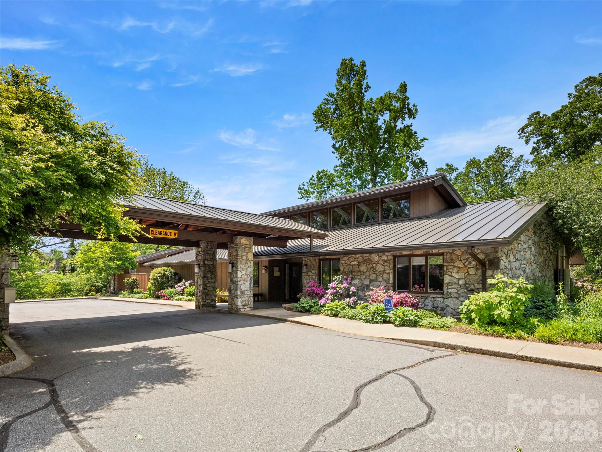 457 Crowfields Drive #6 — Asheville