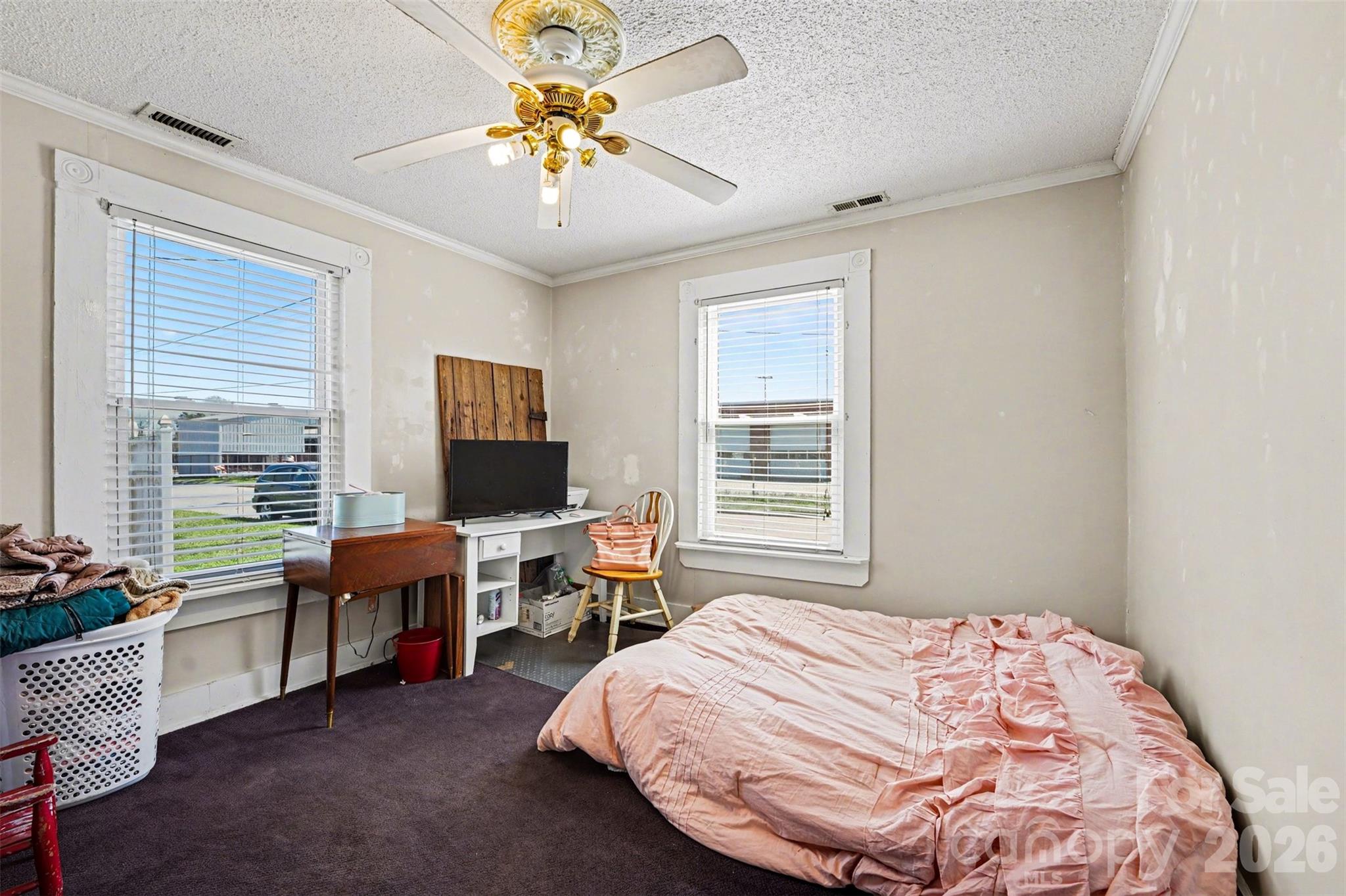 613 Salisbury Street — China Grove