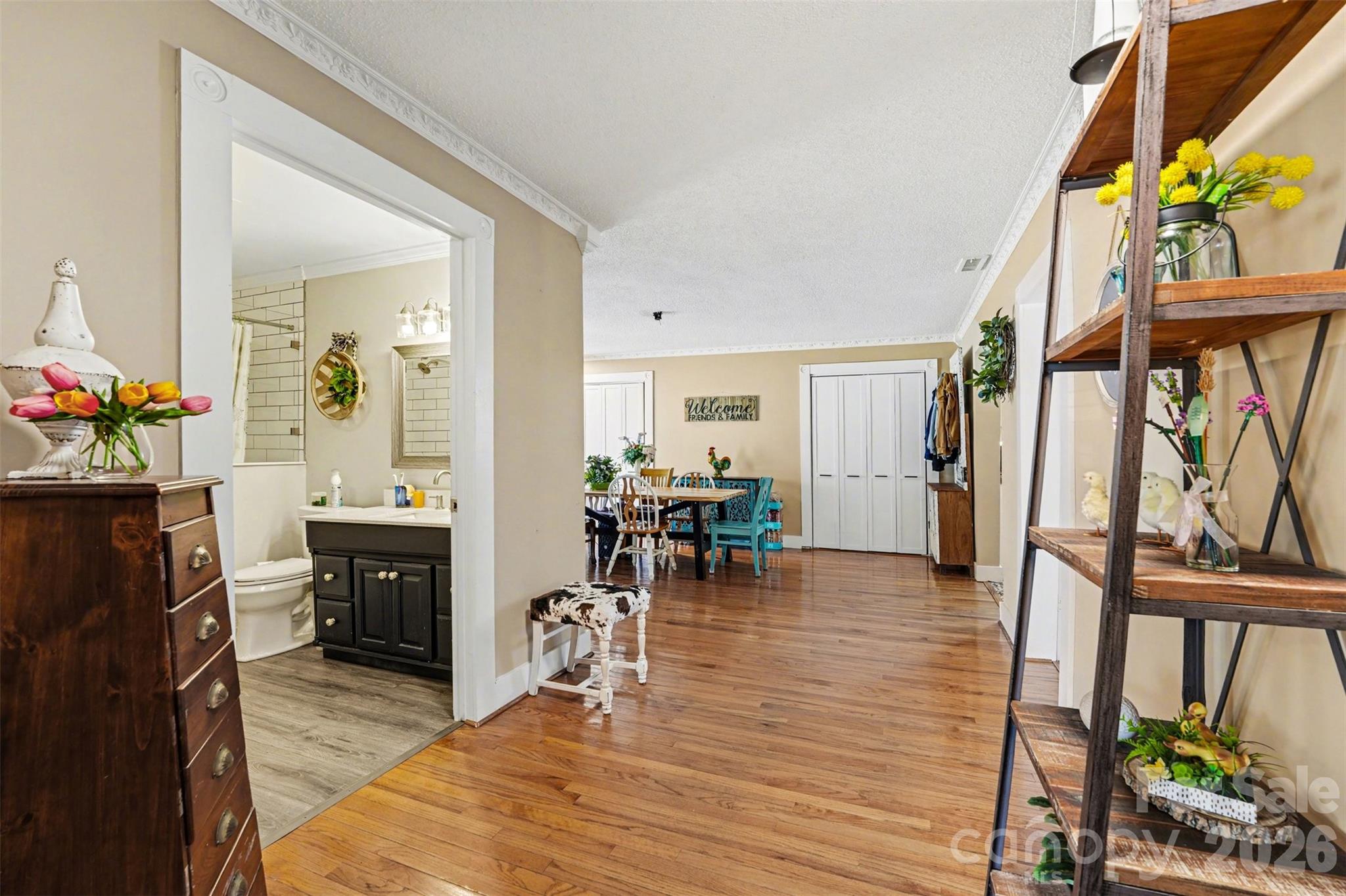 613 Salisbury Street — China Grove