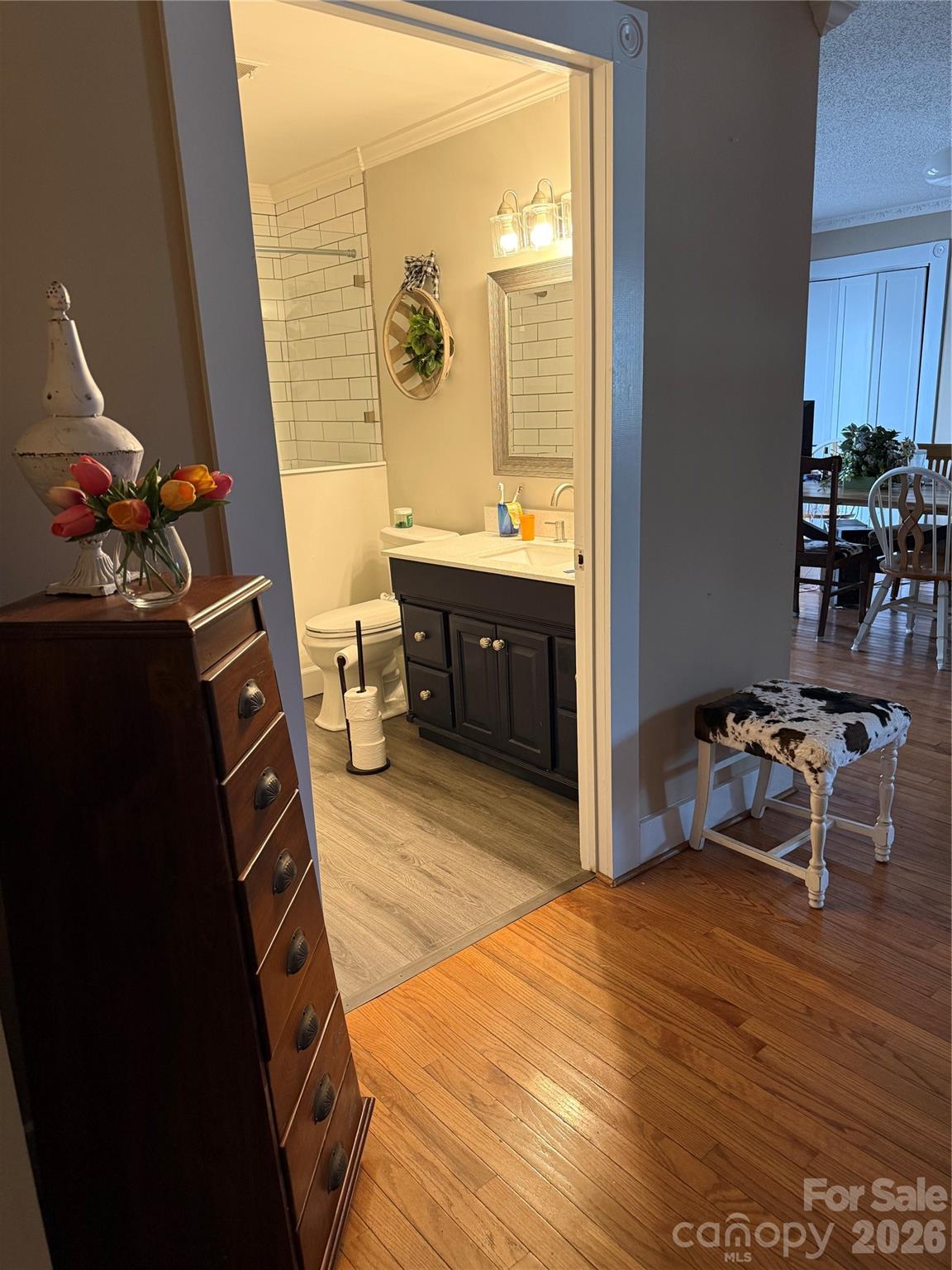 613 Salisbury Street — China Grove