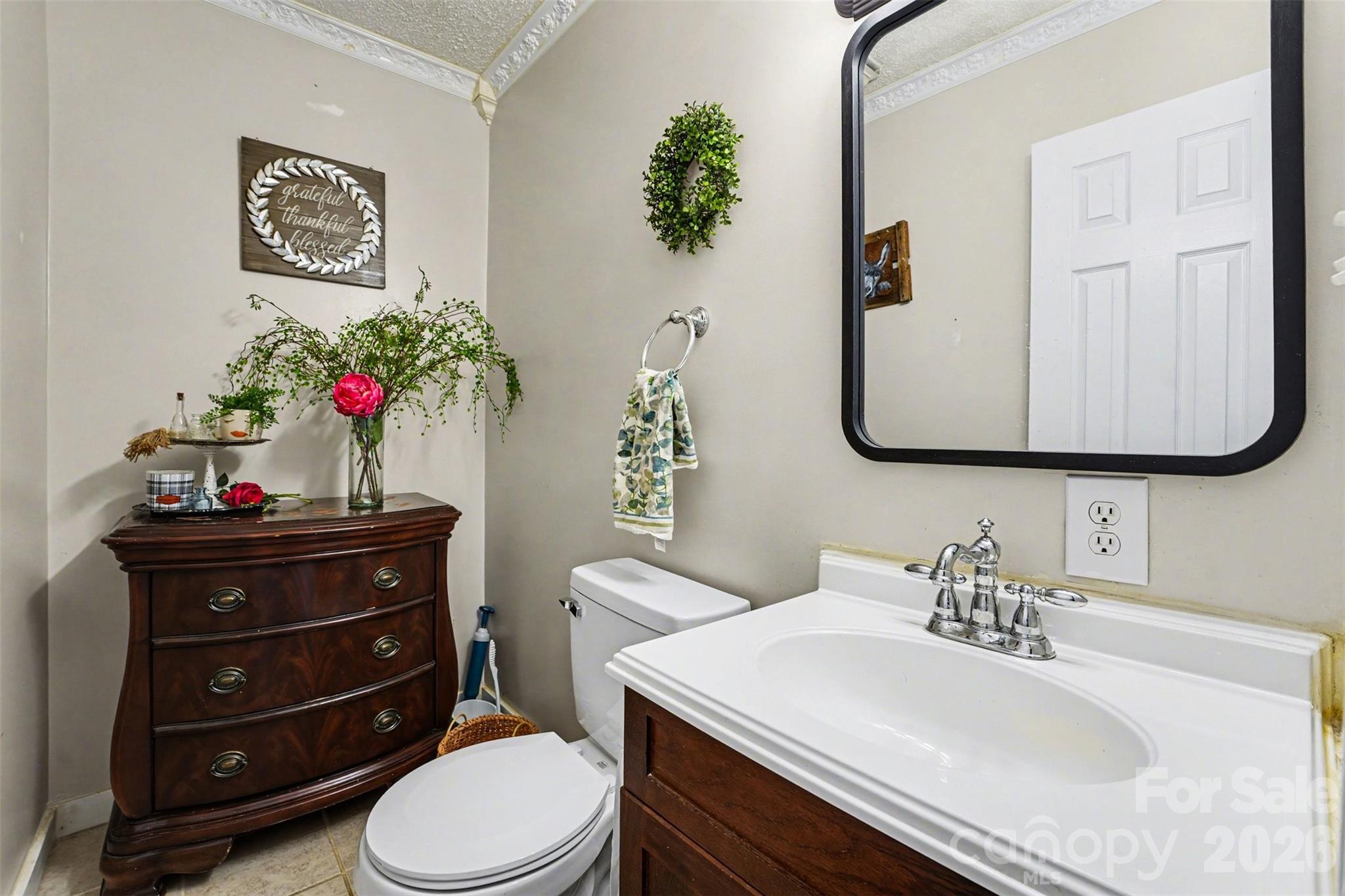613 Salisbury Street — China Grove