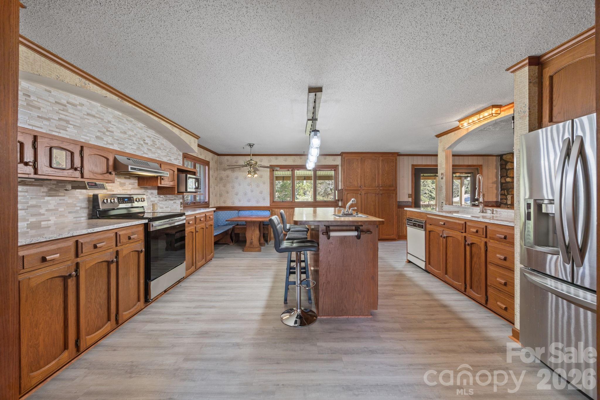 1463 Charlotte Highway — Mooresville