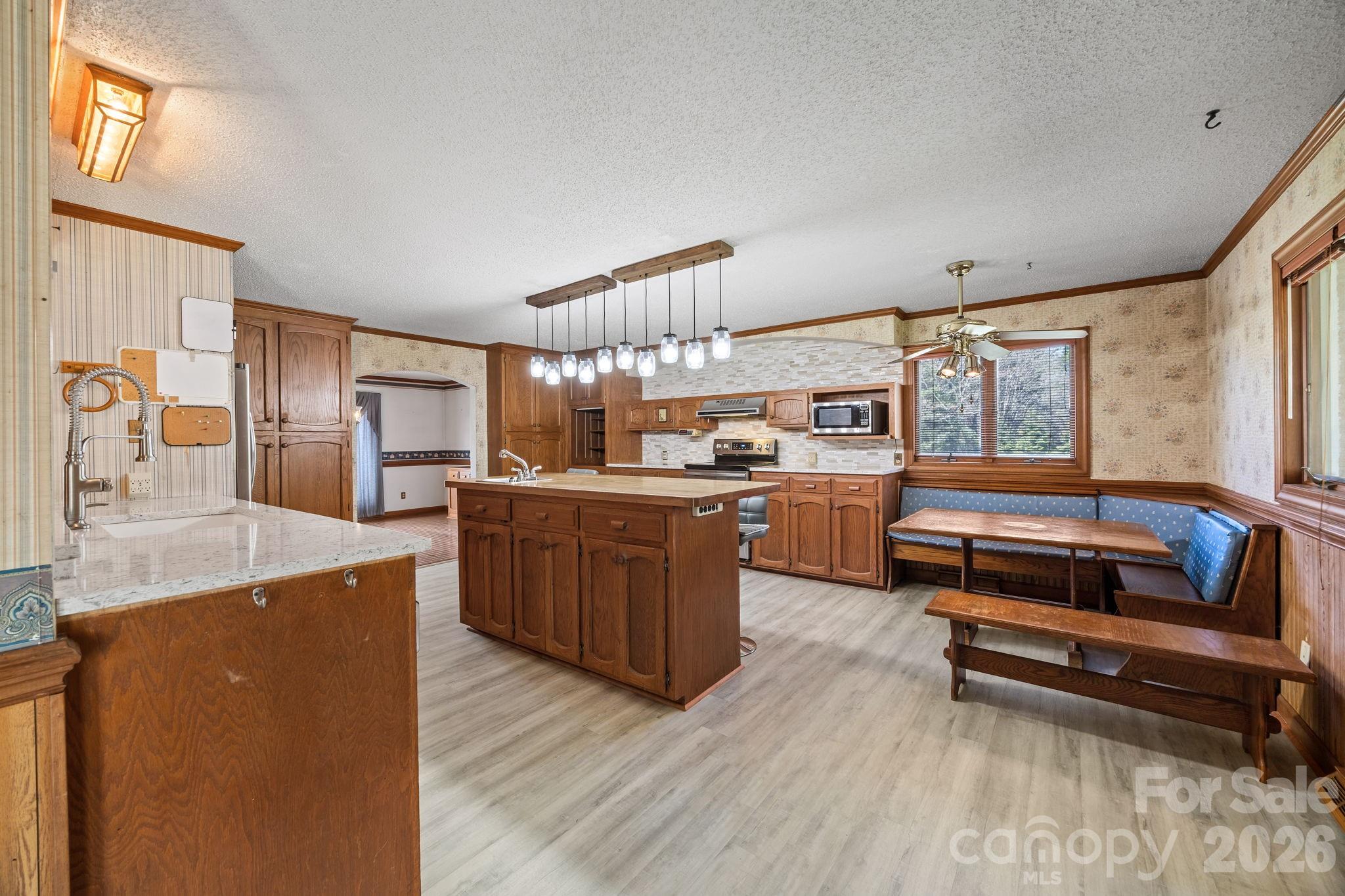 1463 Charlotte Highway — Mooresville