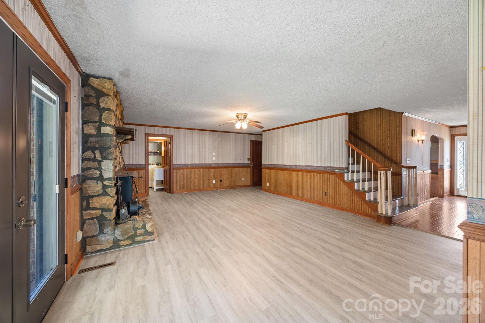 1463 Charlotte Highway — Mooresville