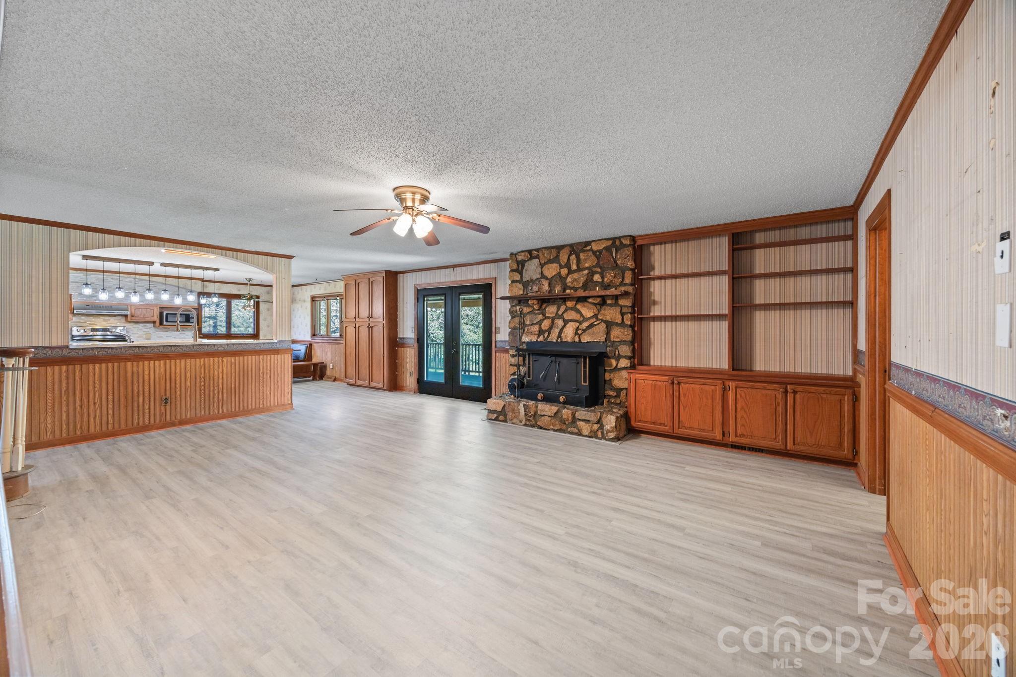 1463 Charlotte Highway — Mooresville
