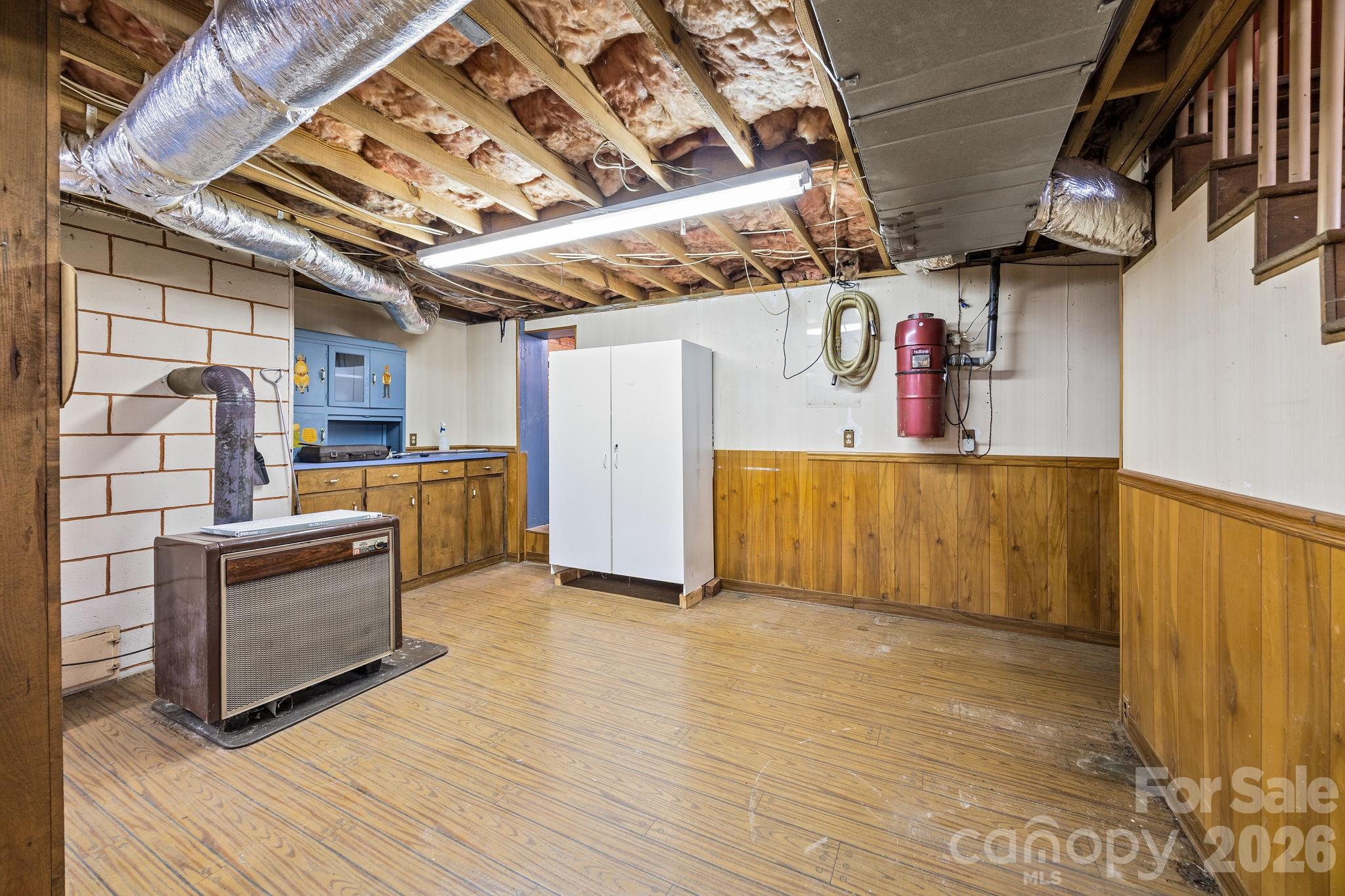 1463 Charlotte Highway — Mooresville