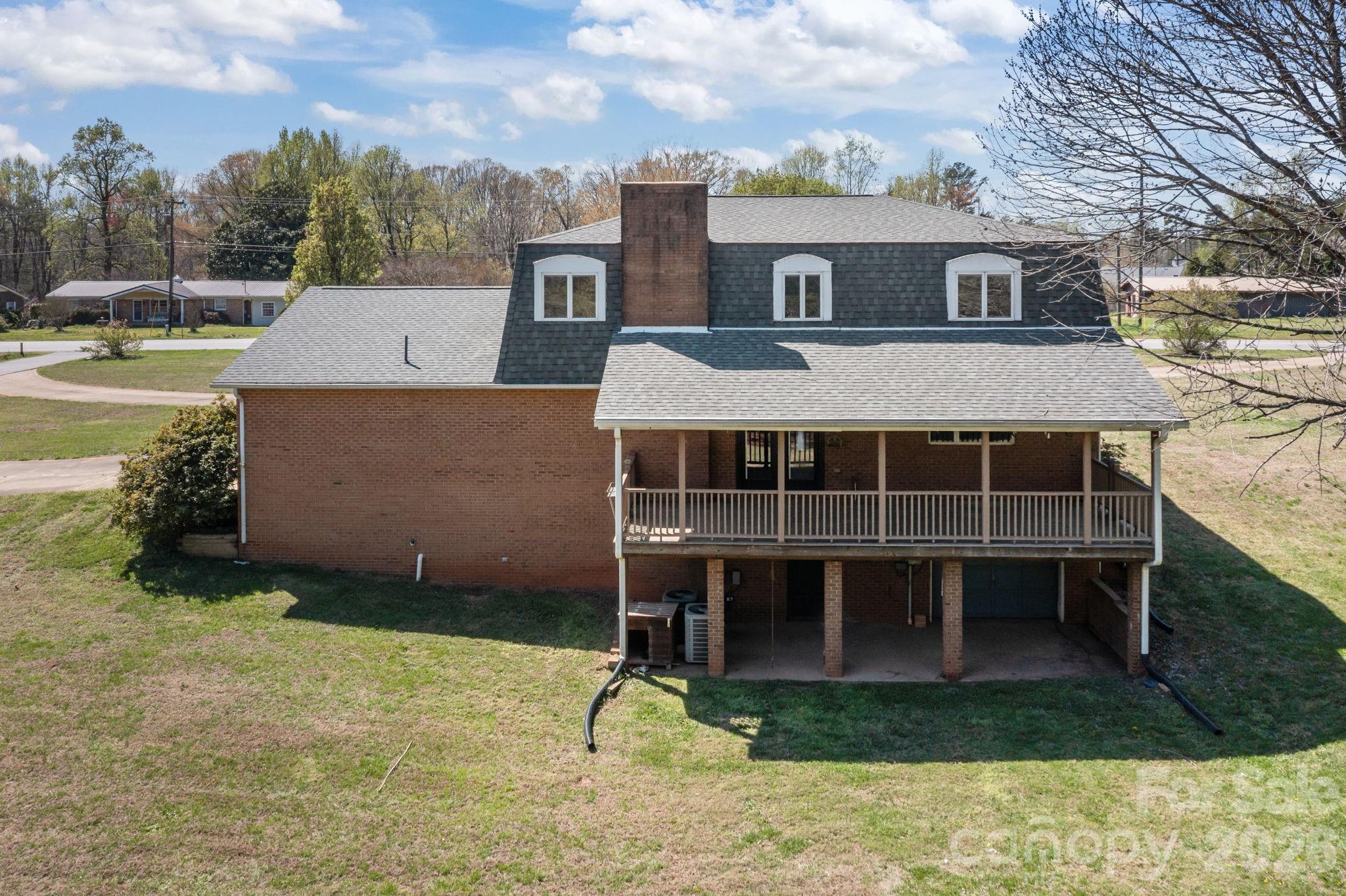 1463 Charlotte Highway — Mooresville