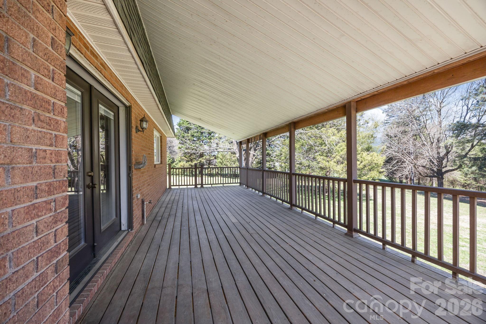 1463 Charlotte Highway — Mooresville