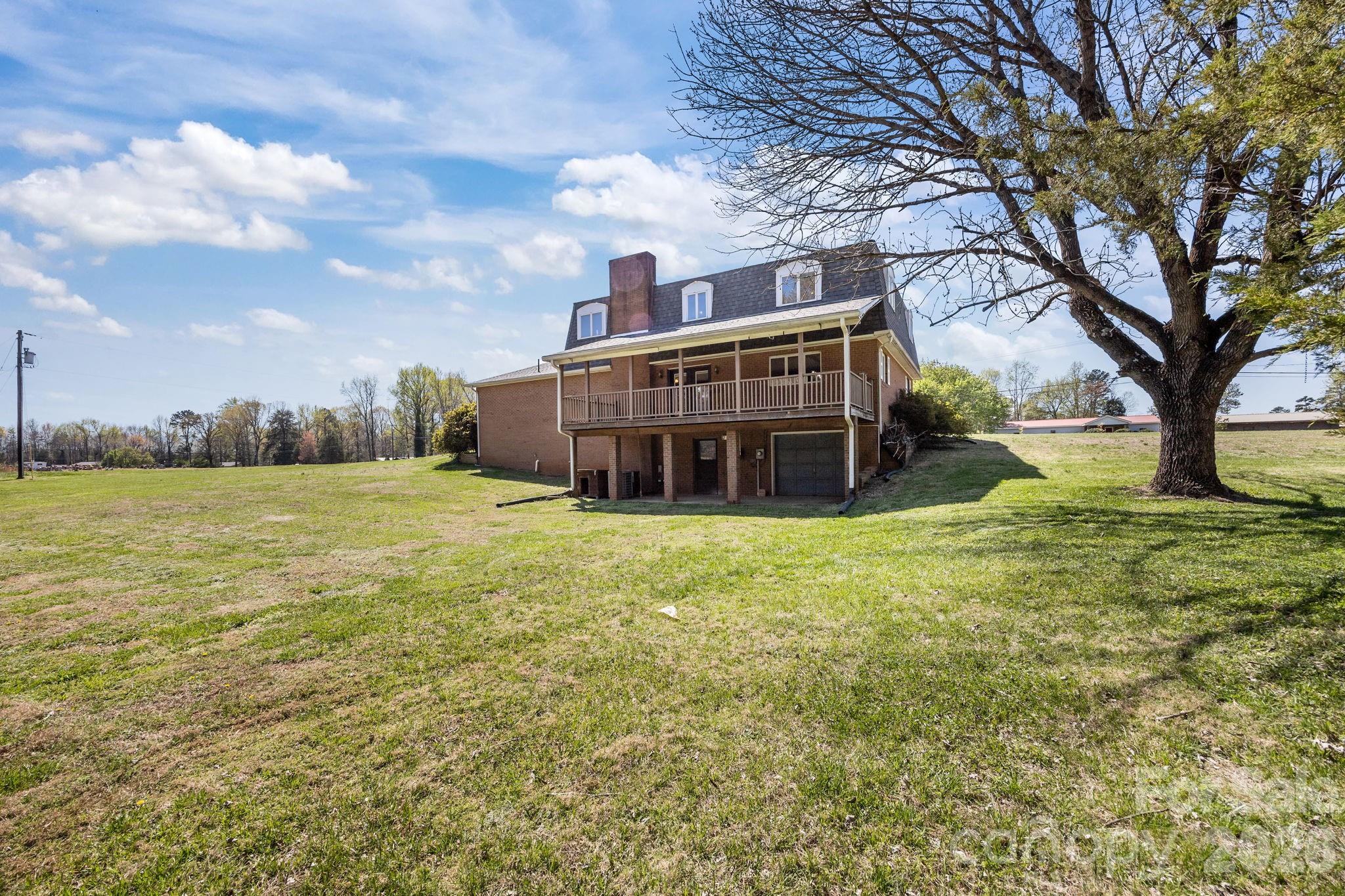 1463 Charlotte Highway — Mooresville