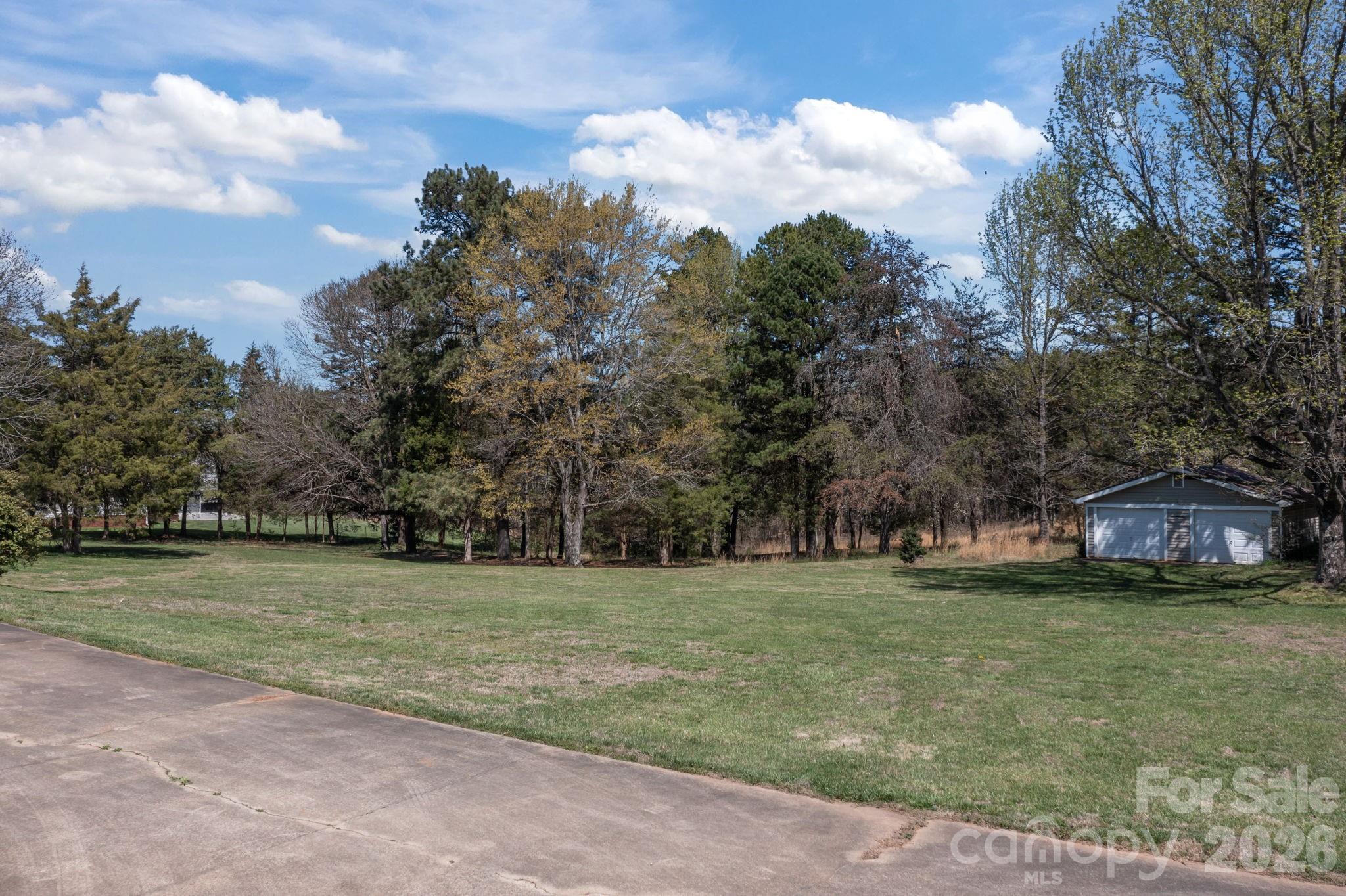 1463 Charlotte Highway — Mooresville