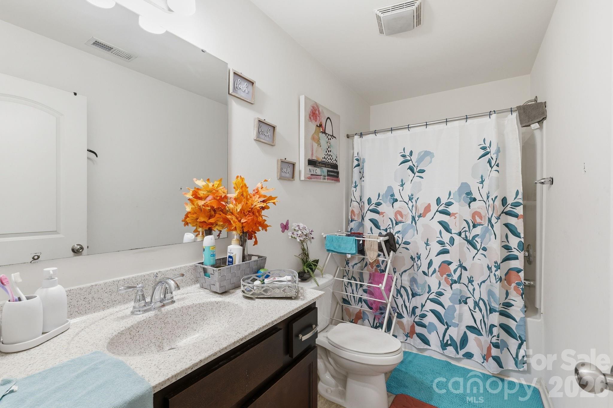5126 Saddleback Drive — Mount Holly