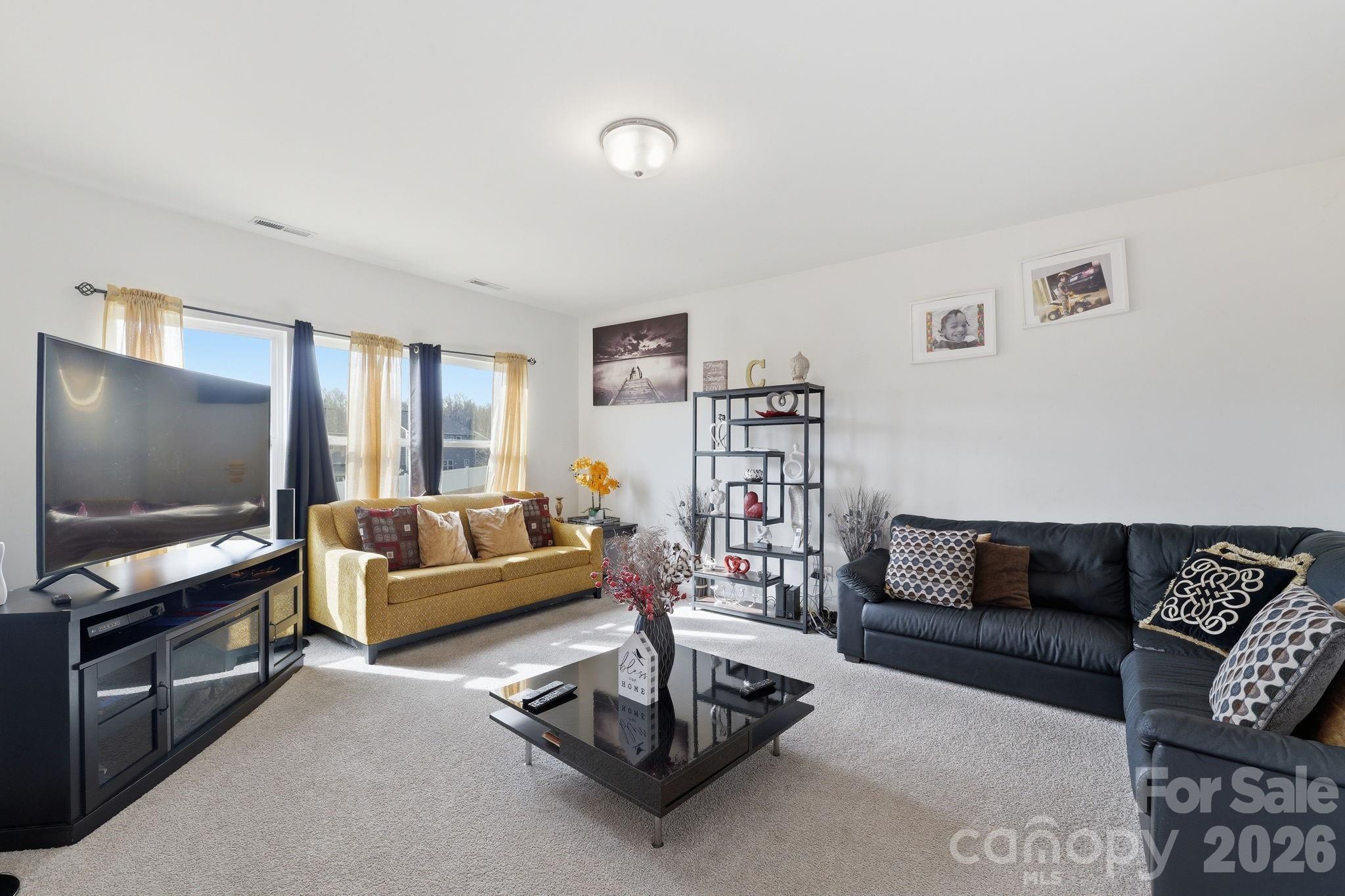 5126 Saddleback Drive — Mount Holly