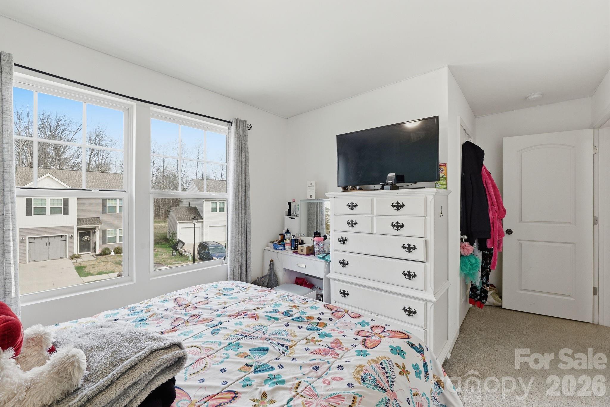5126 Saddleback Drive — Mount Holly