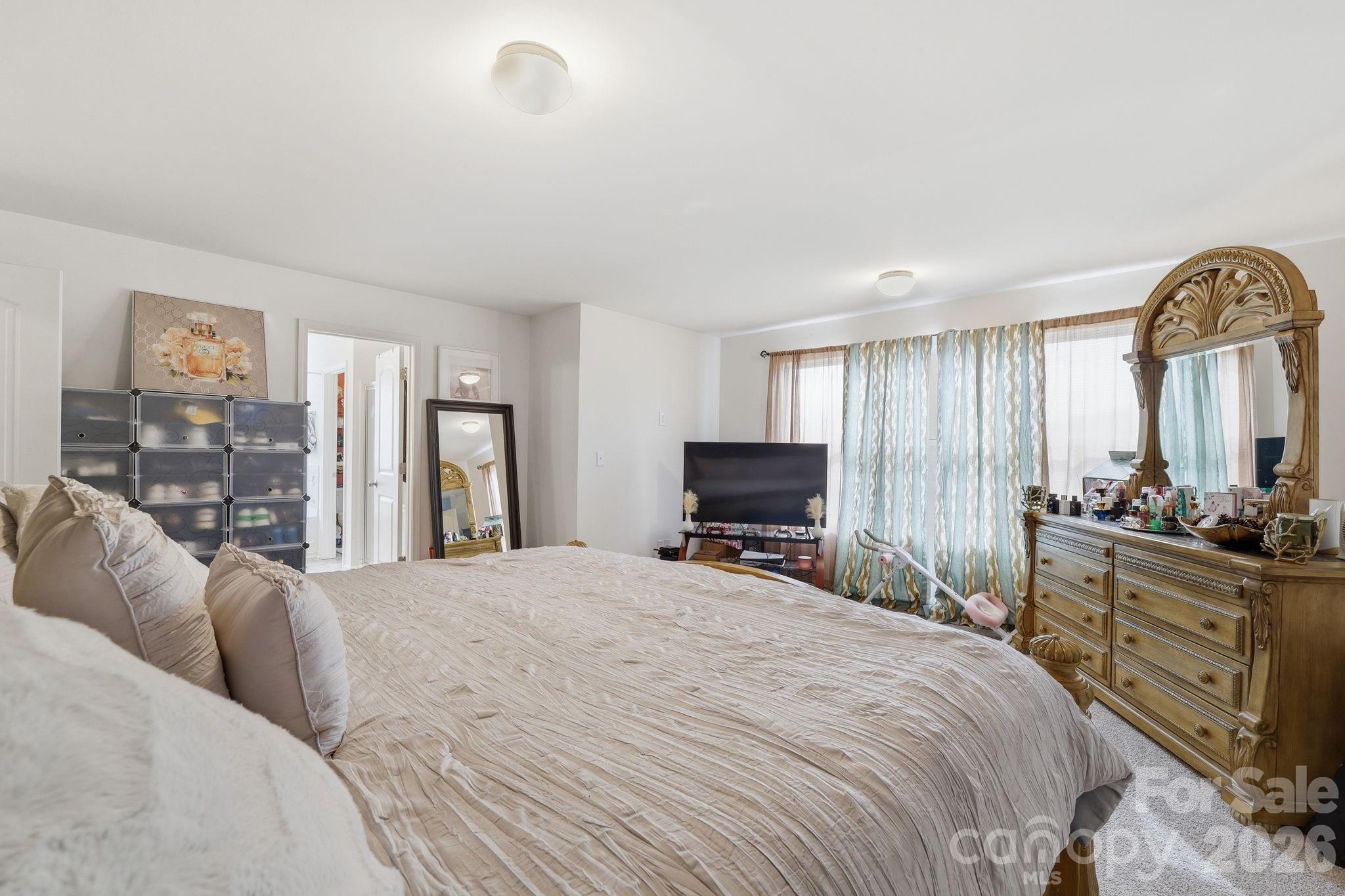 5126 Saddleback Drive — Mount Holly
