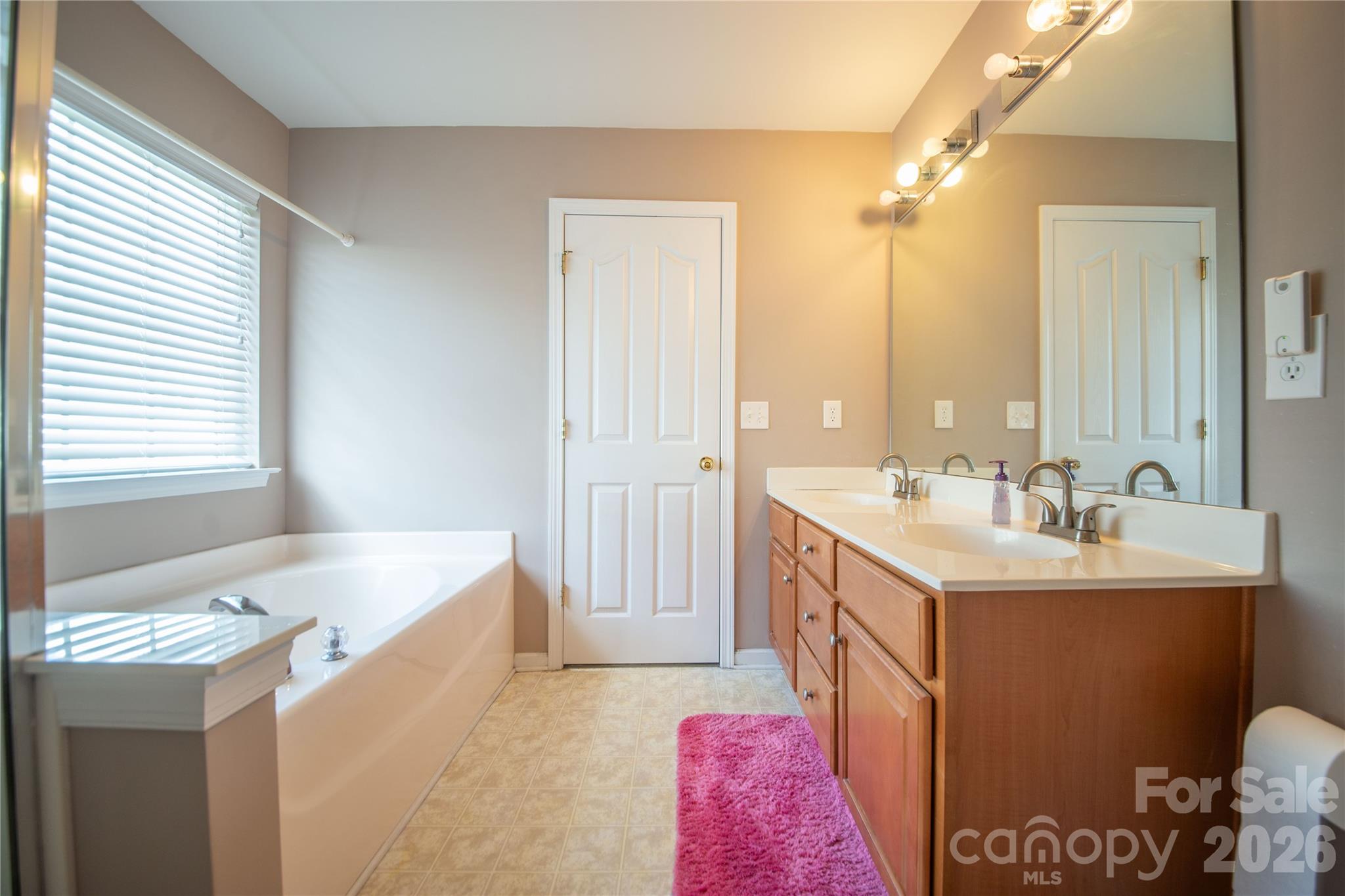 16525 Kettlewell Lane — Charlotte