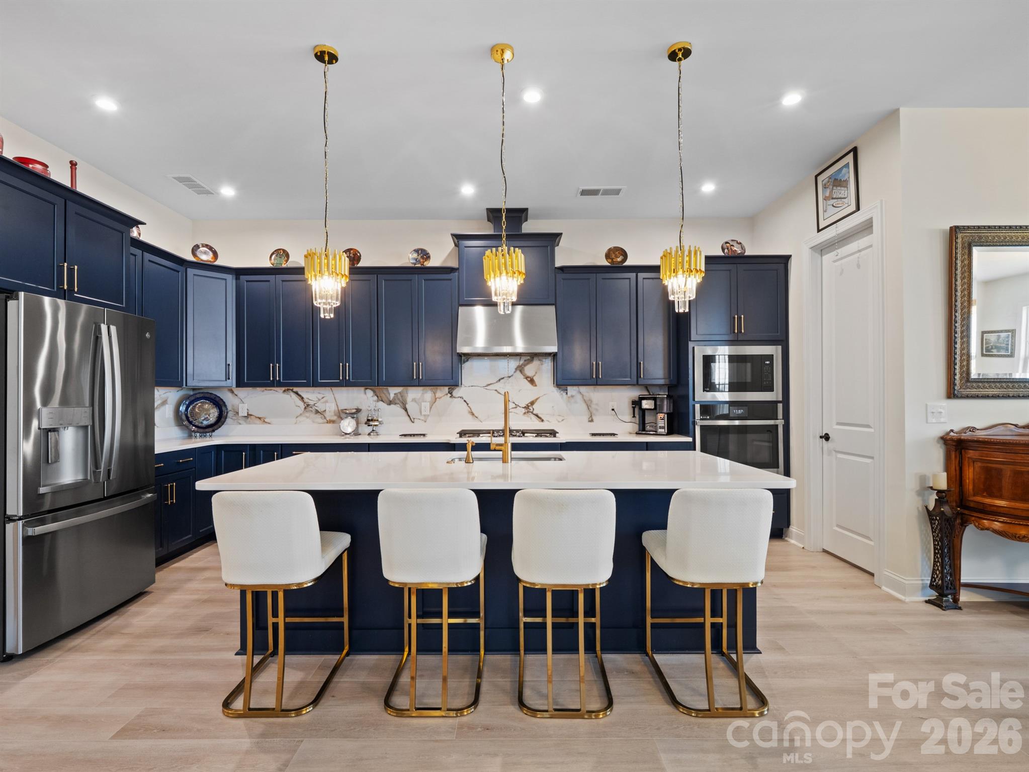 6015 Waldorf Avenue — Monroe