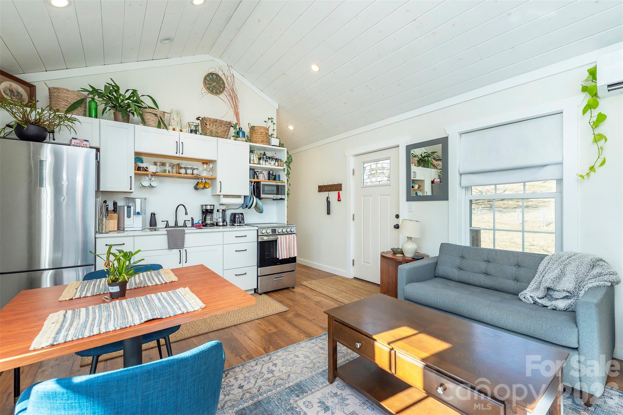106 Joy Ridge Drive — Black Mountain