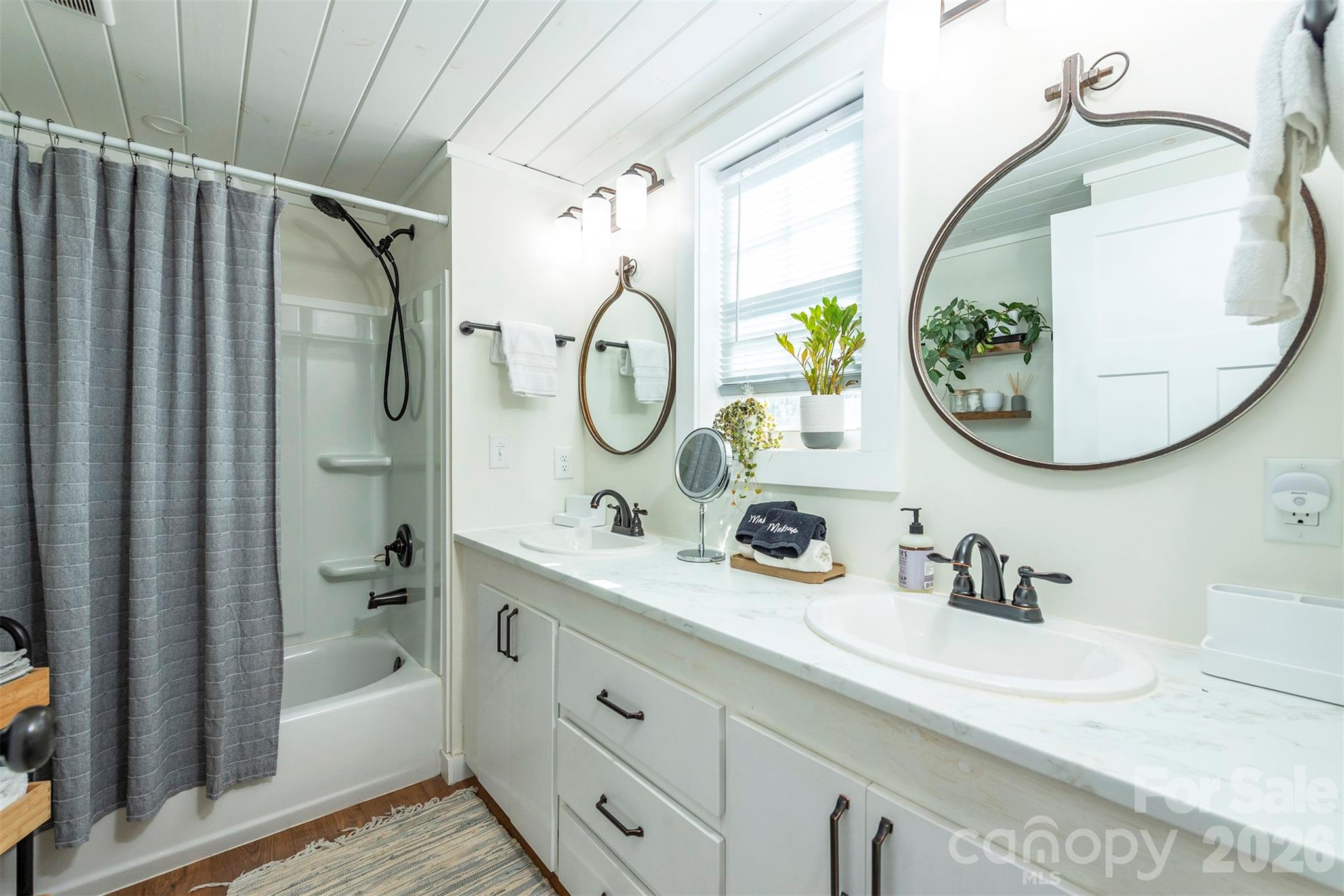 106 Joy Ridge Drive — Black Mountain