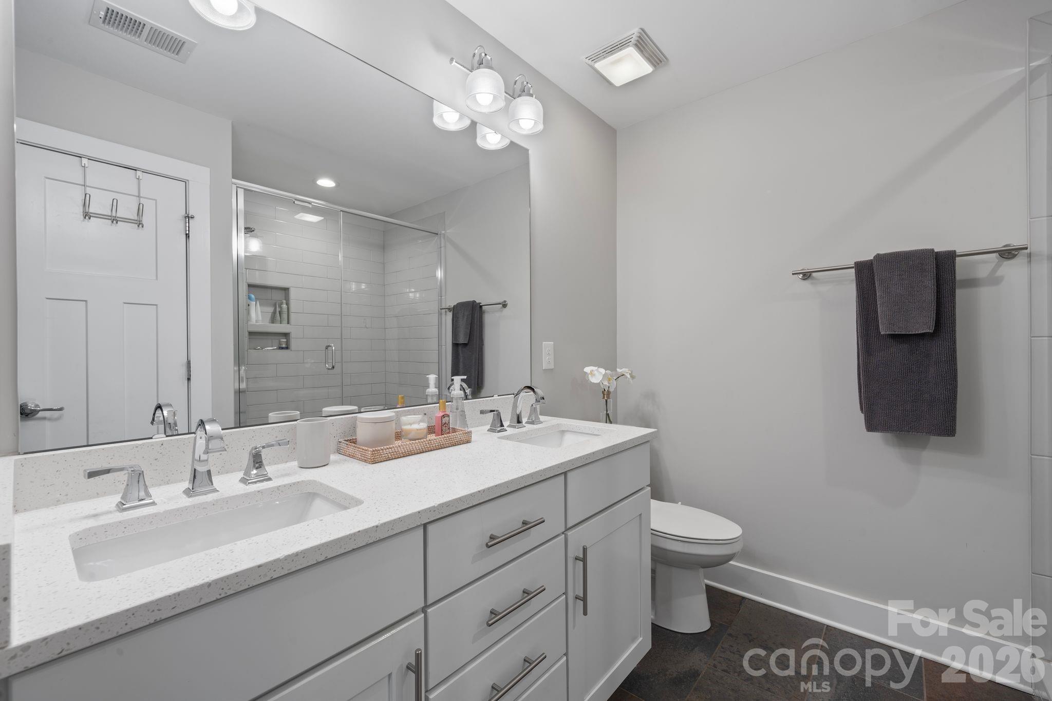 1214 Macomb Place — Charlotte
