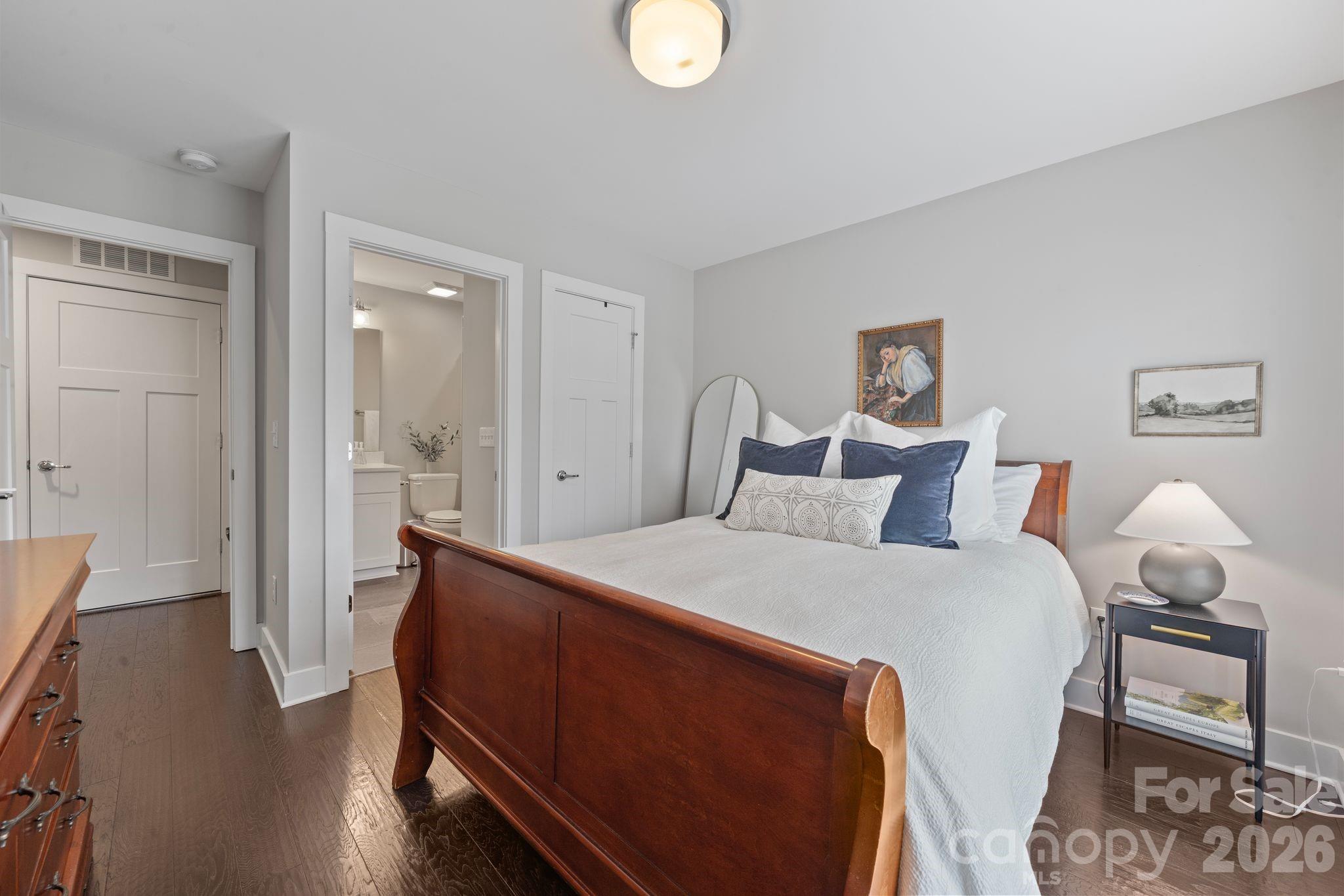 1214 Macomb Place — Charlotte