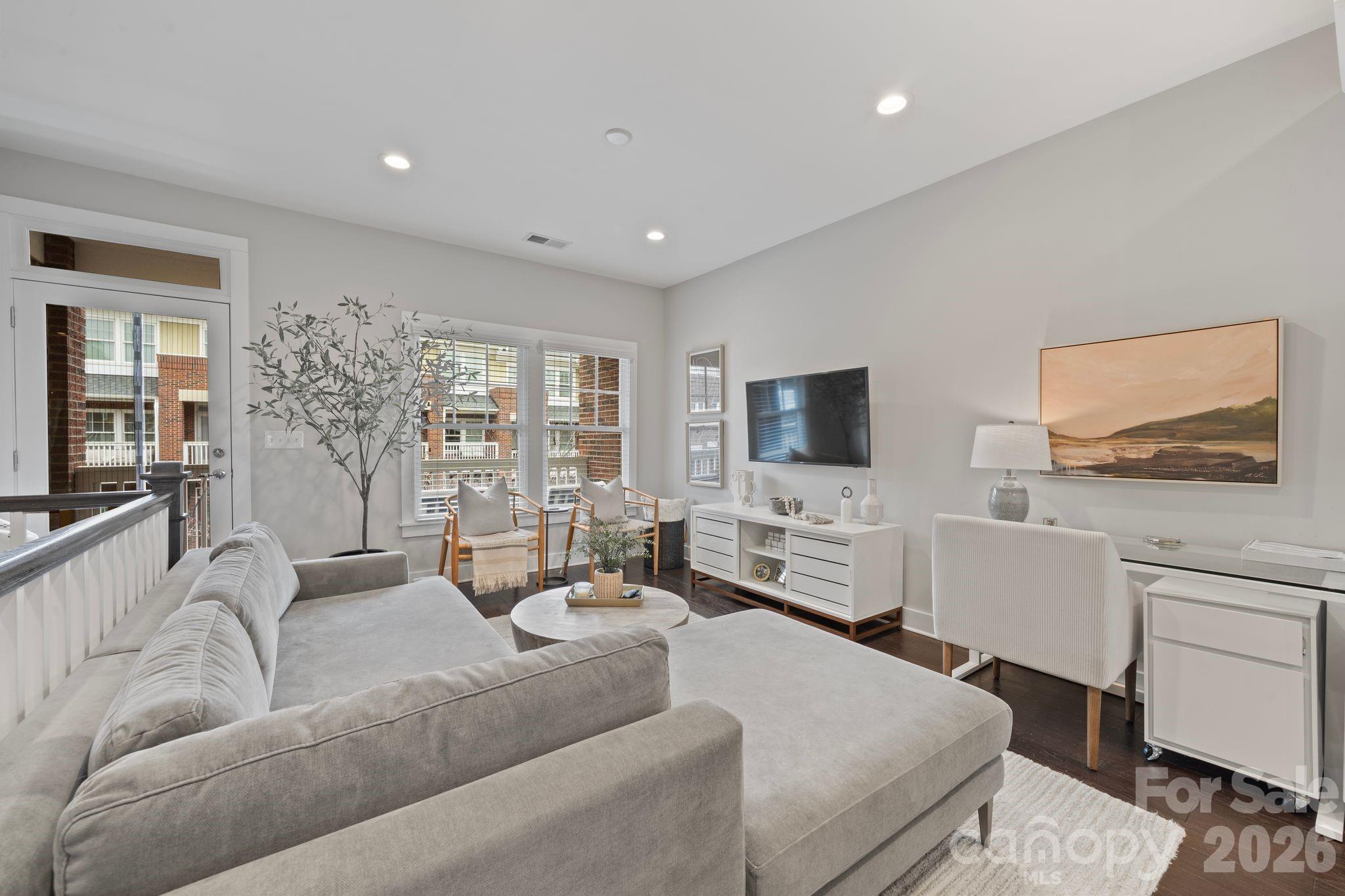 1214 Macomb Place — Charlotte