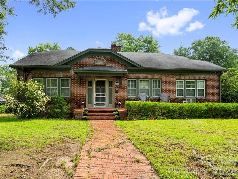 430 3rd Street — Cheraw