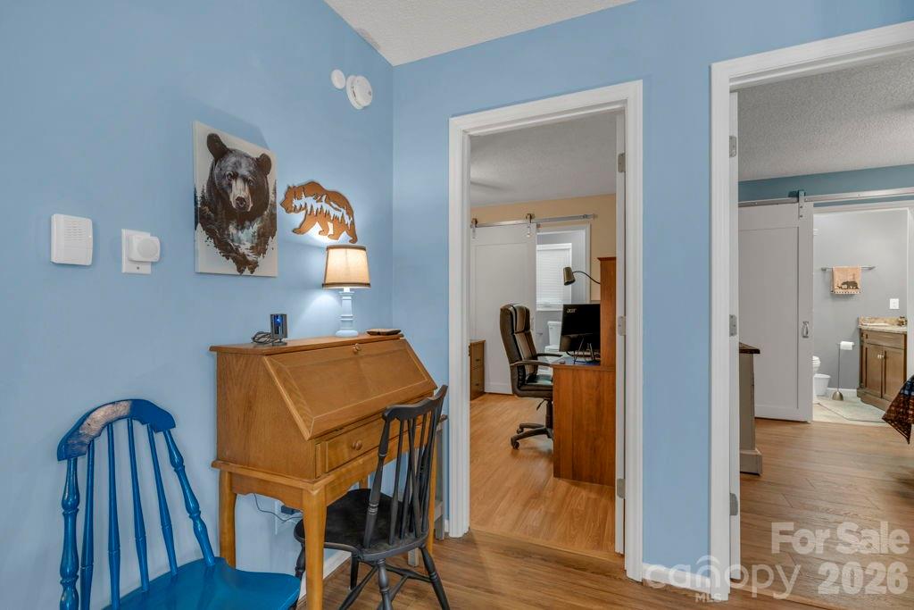 6 Ridgewood Lane — Newland