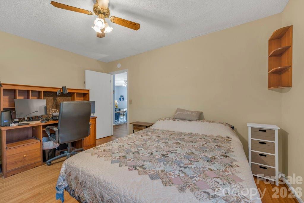 6 Ridgewood Lane — Newland