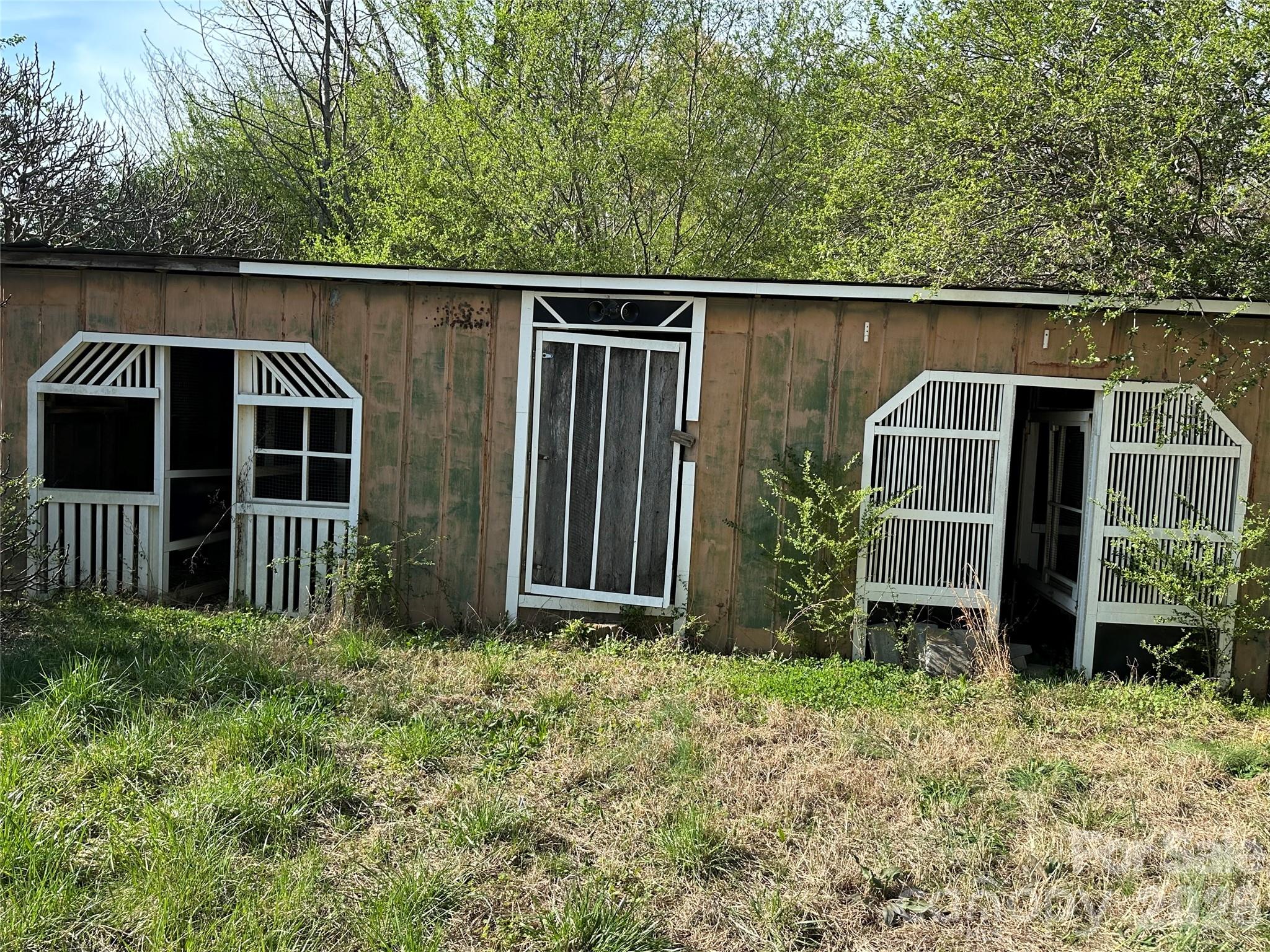 8245 Smith Road — Stanfield