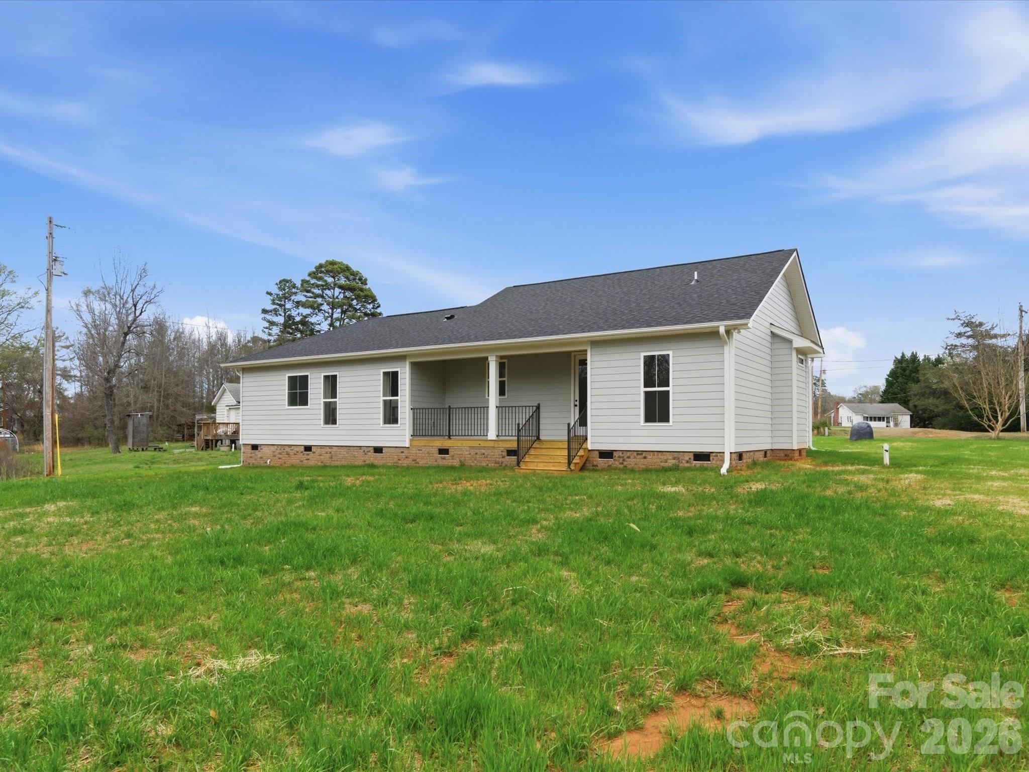 1133 White Jenkins Road — Bessemer City