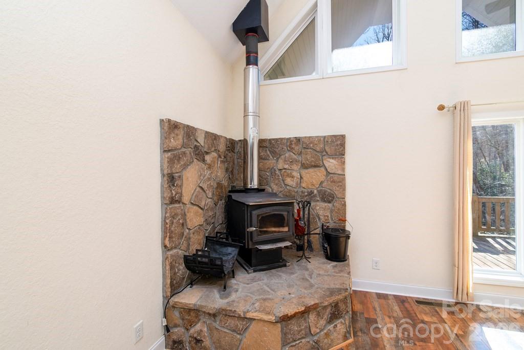 12 Chigger Ridge Road — Sylva