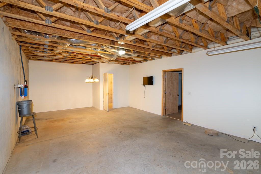 12 Chigger Ridge Road — Sylva