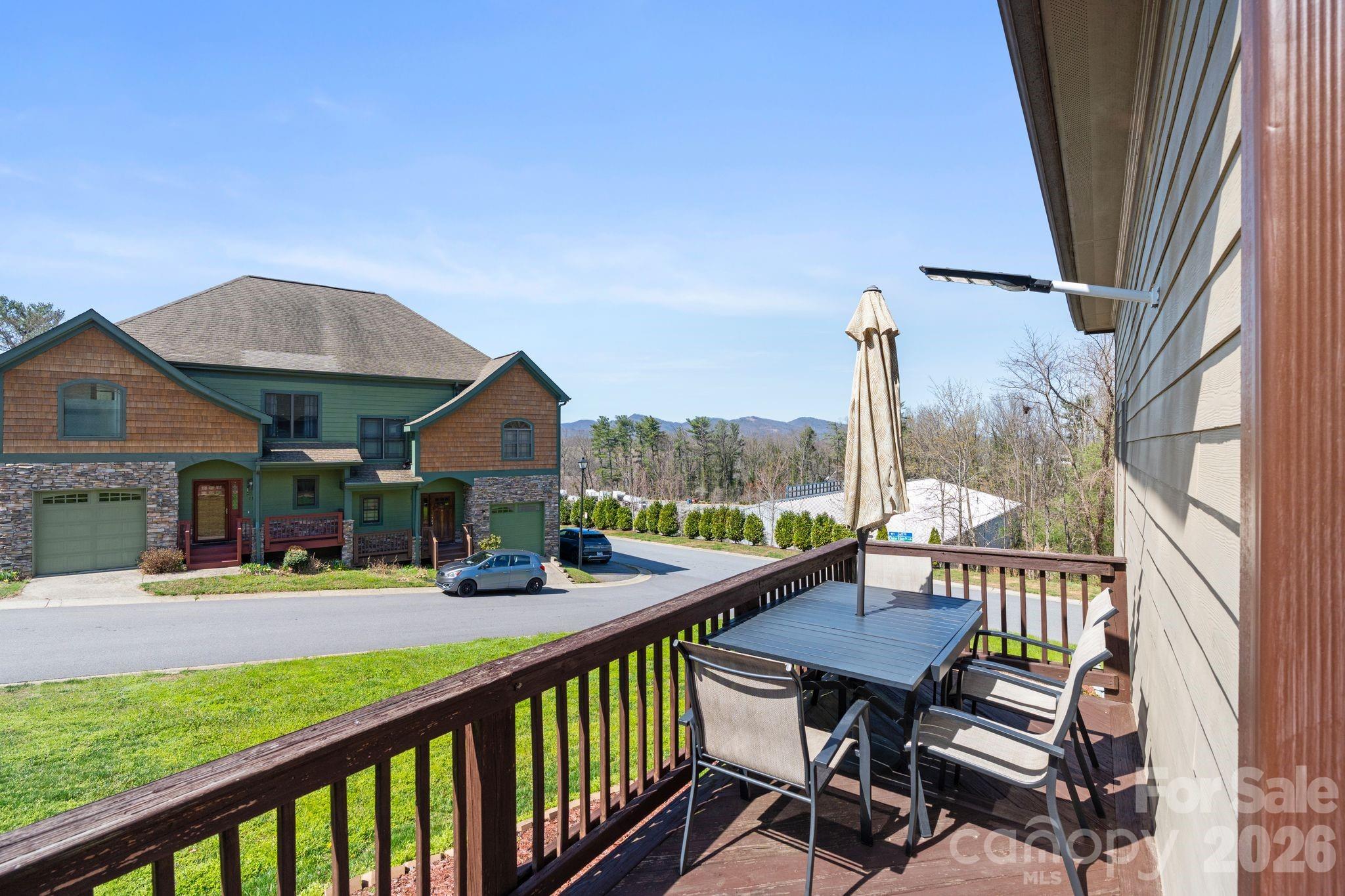 11 Trevors Trail — Asheville