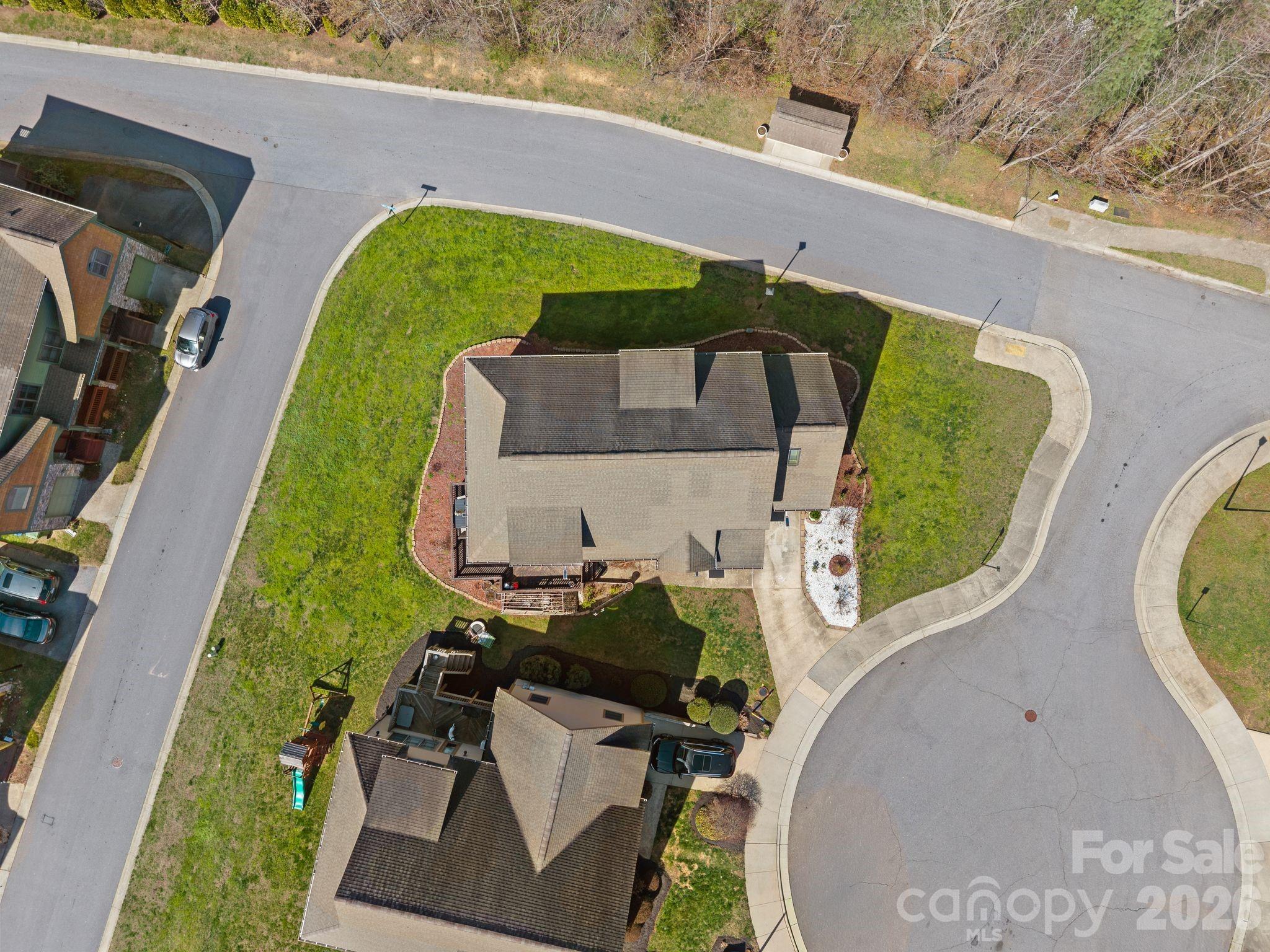 11 Trevors Trail — Asheville