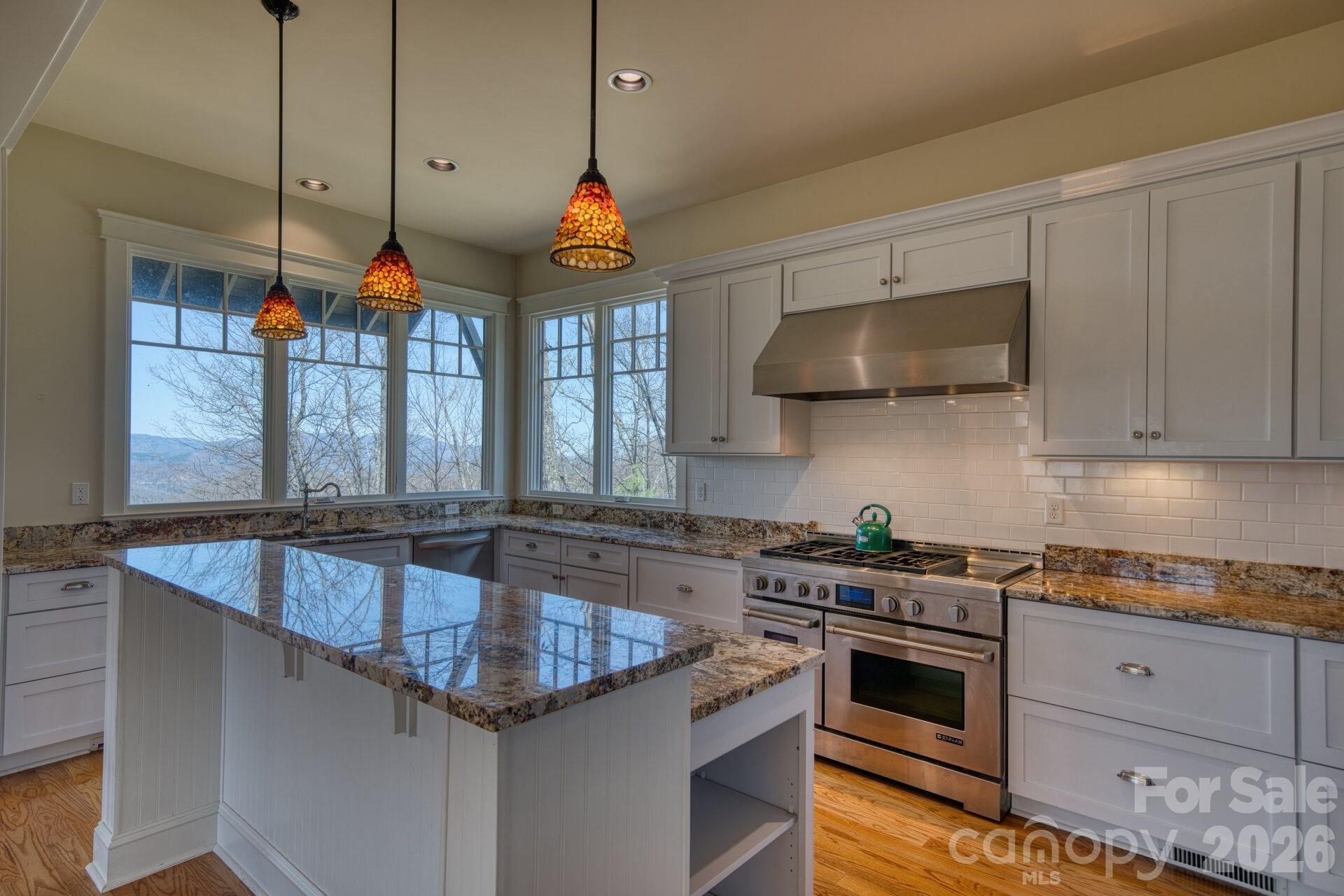 192 Woodruff Lane — Black Mountain
