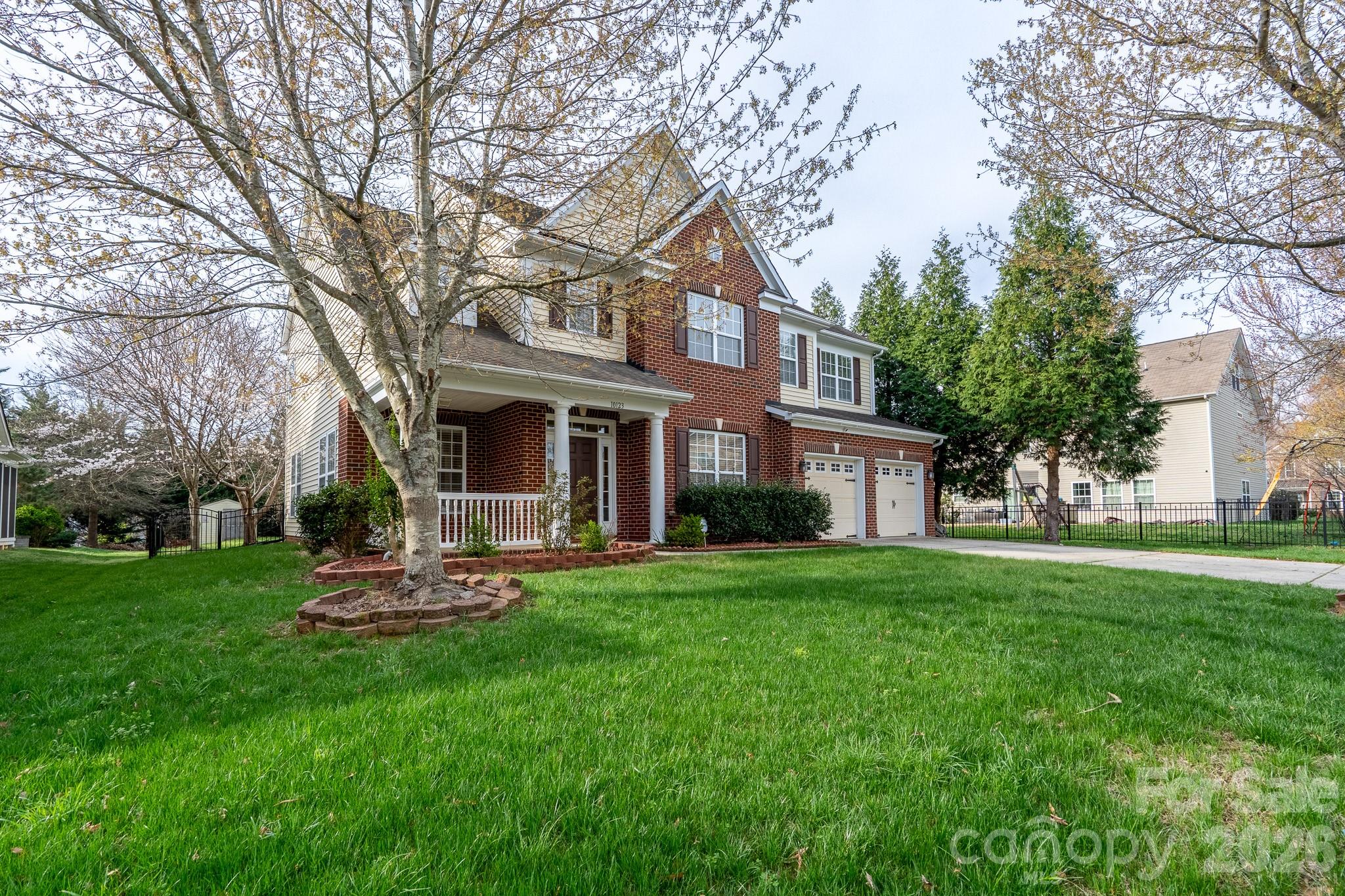 10123 Newtonmore Drive — Charlotte
