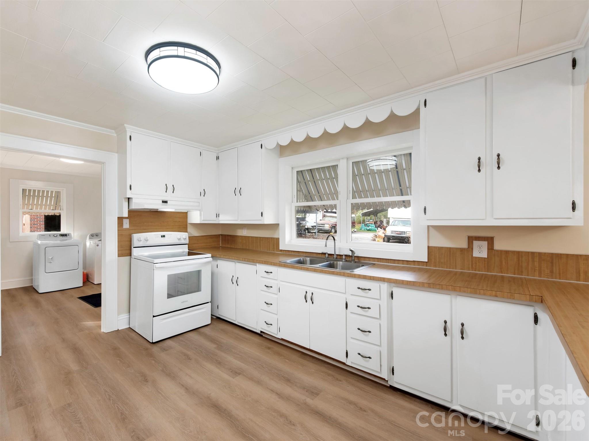 5851 Tuckaseegee Road — Kannapolis