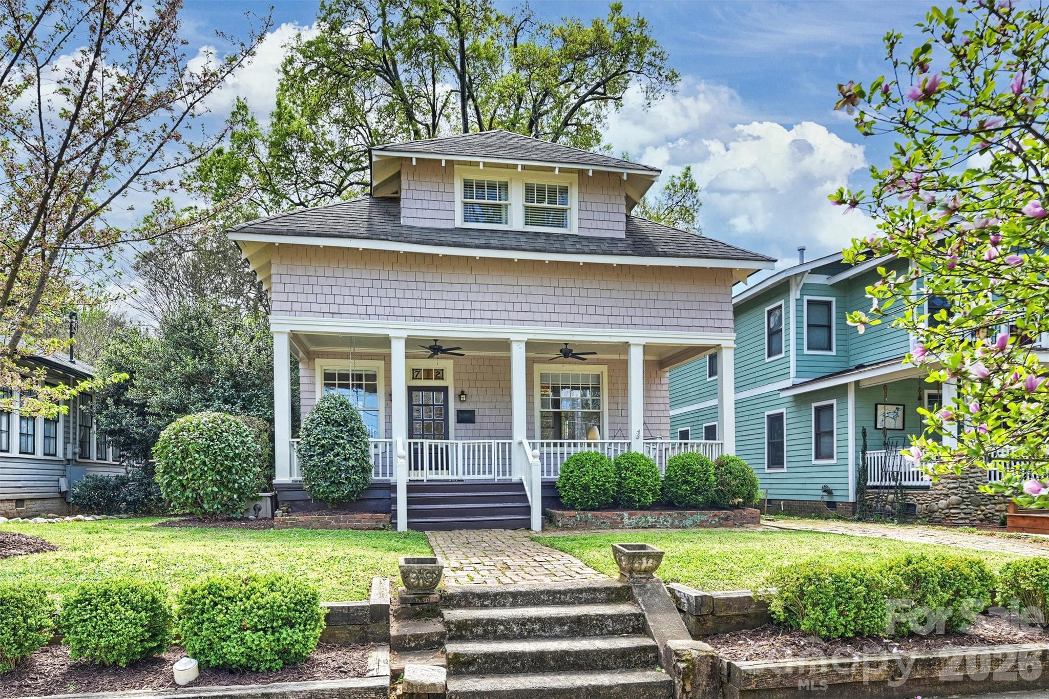712 Sunnyside Avenue — Charlotte