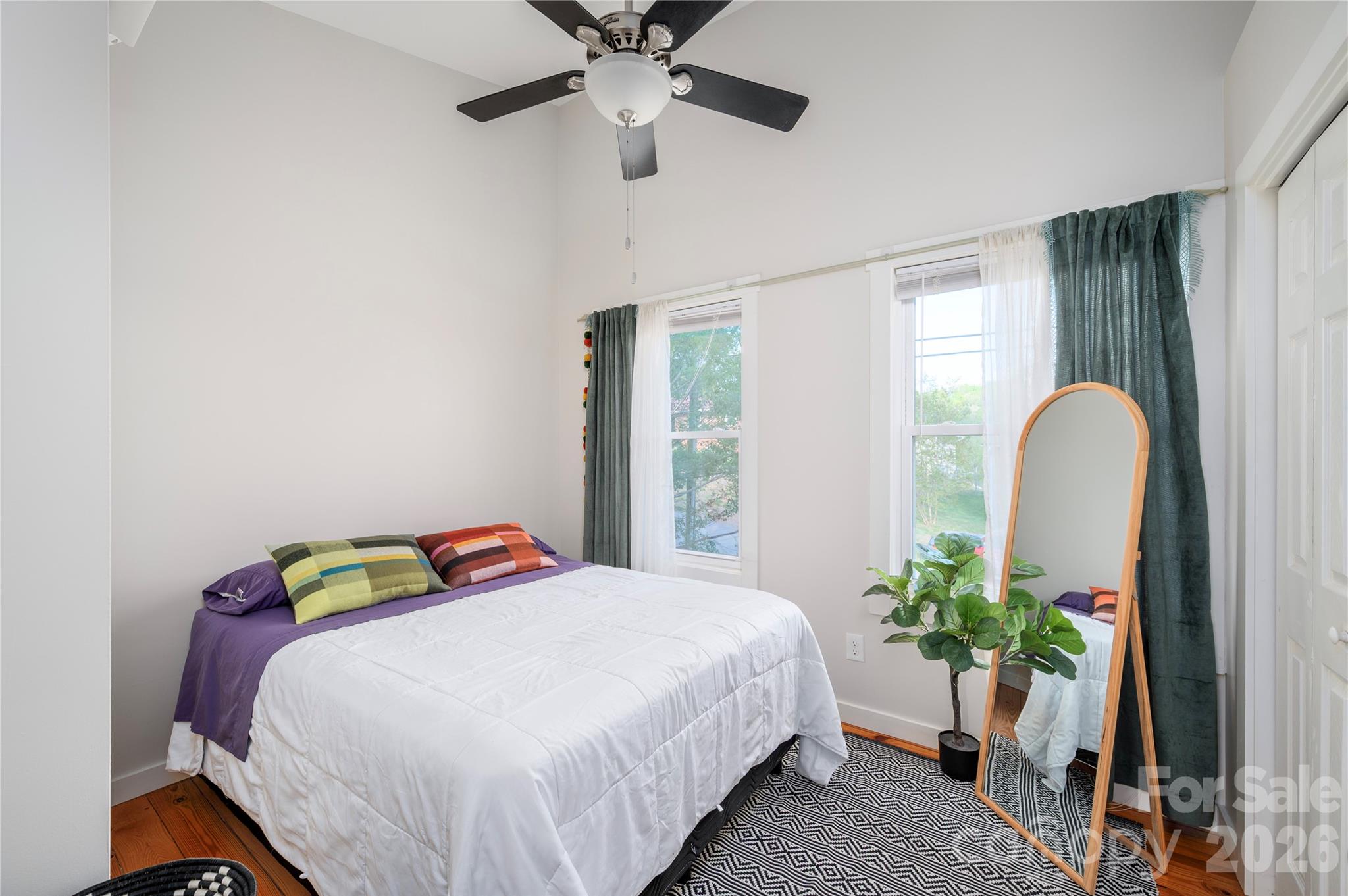 47 Mulberry Street — Asheville