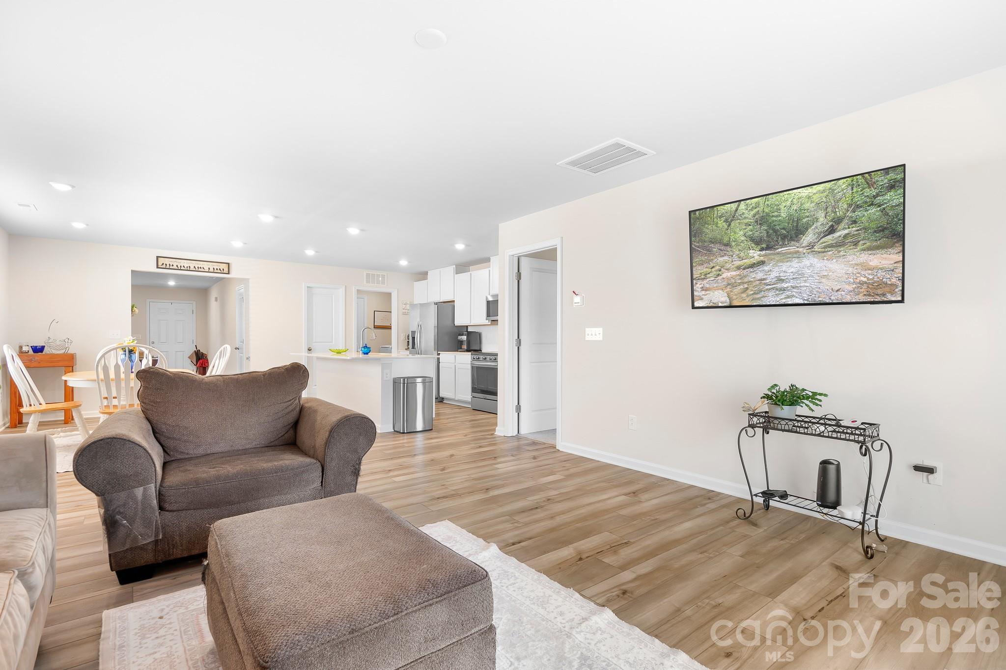 2326 Trollinger Drive — Catawba