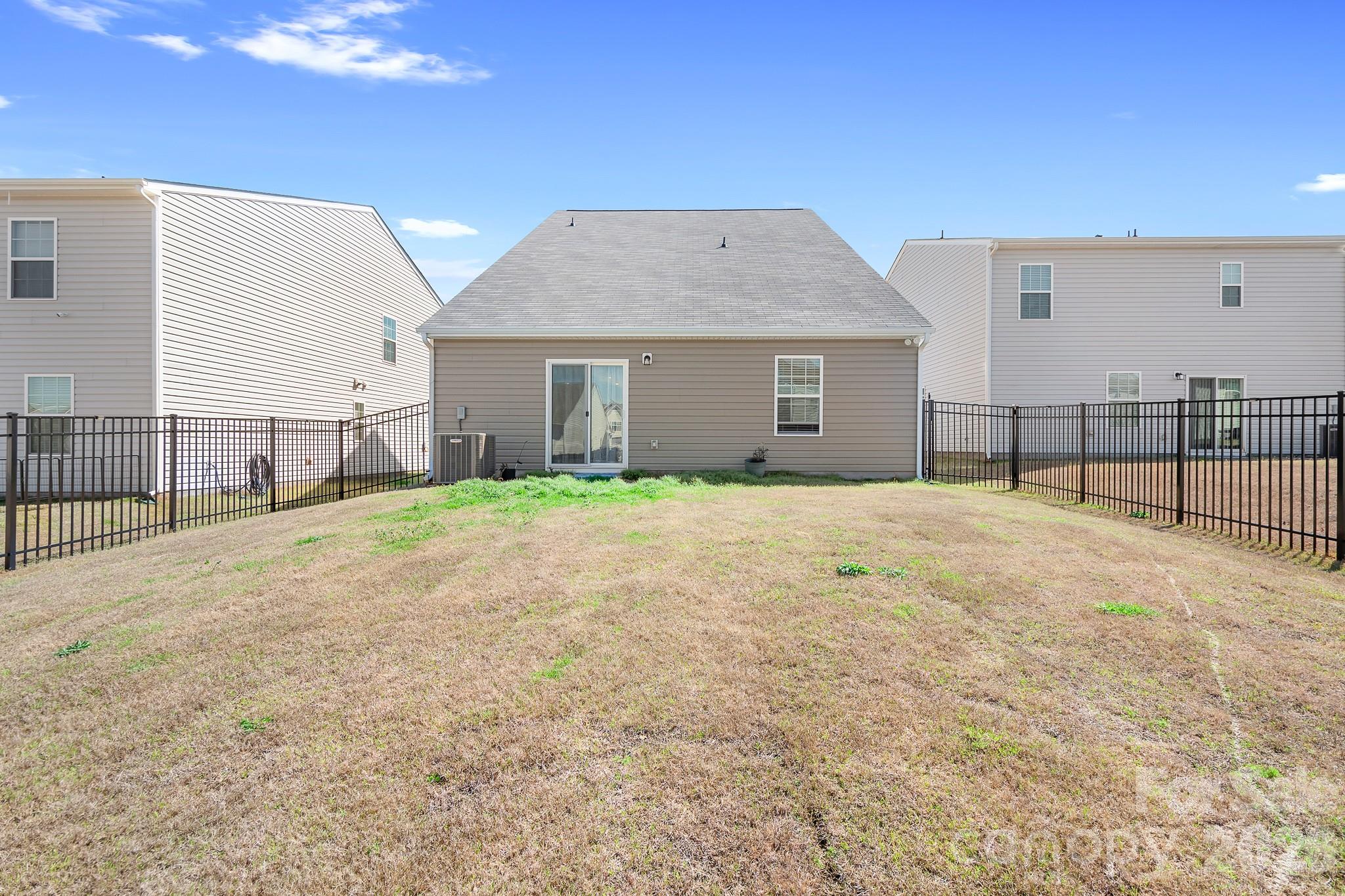 2326 Trollinger Drive — Catawba