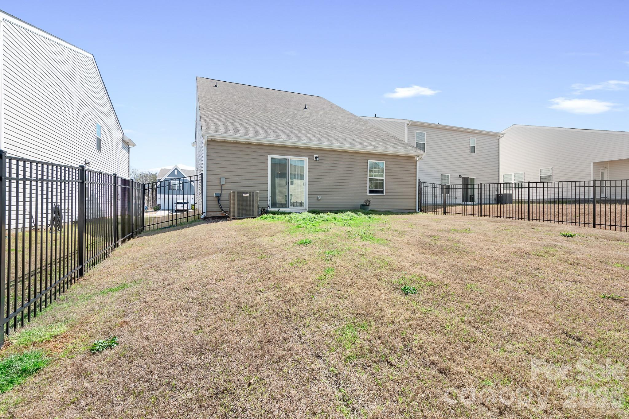 2326 Trollinger Drive — Catawba