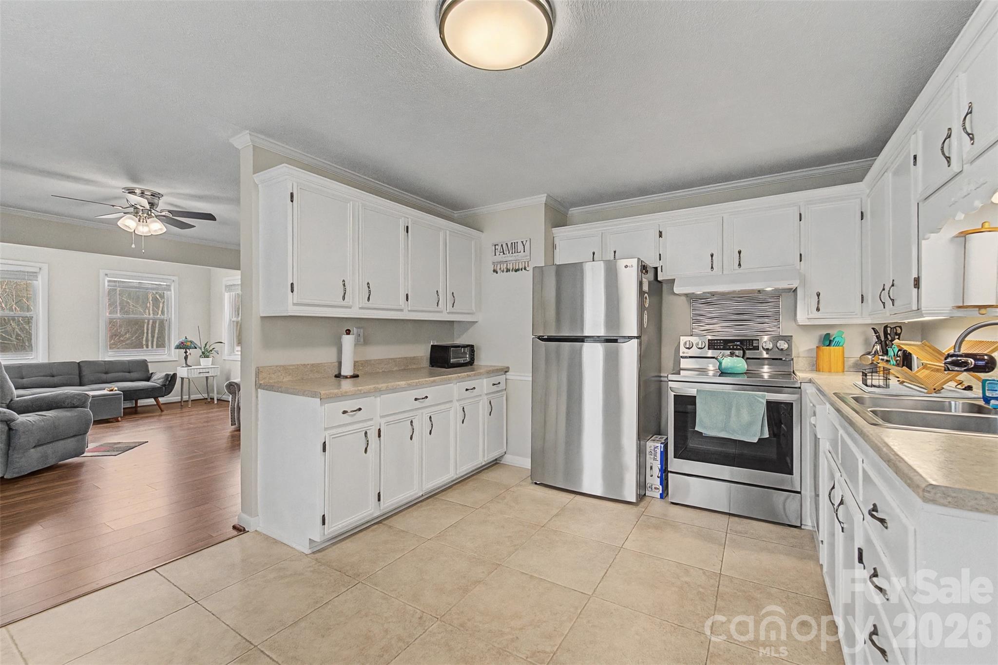 57 Melody Lane — Maggie Valley