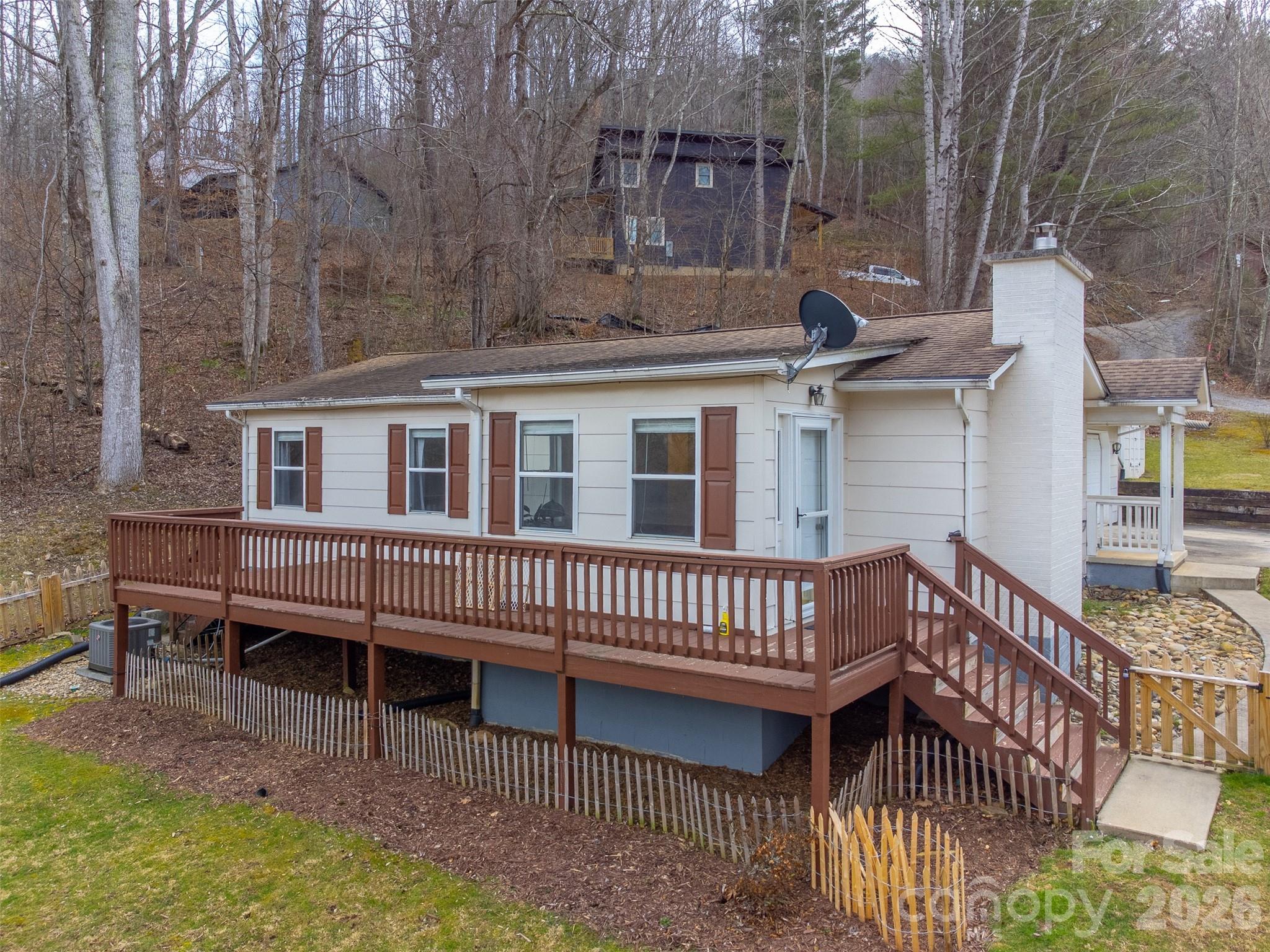 57 Melody Lane — Maggie Valley