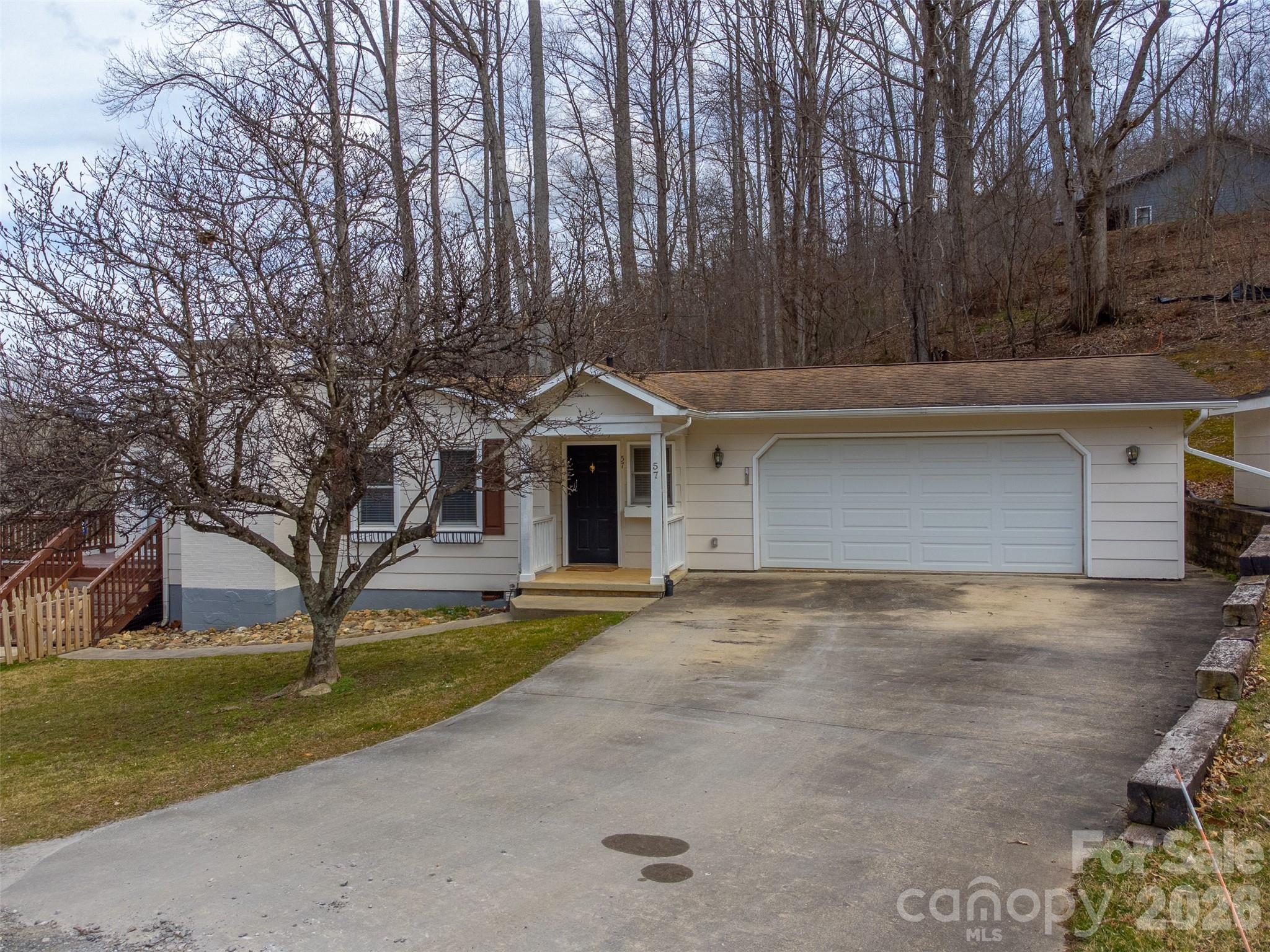 57 Melody Lane — Maggie Valley