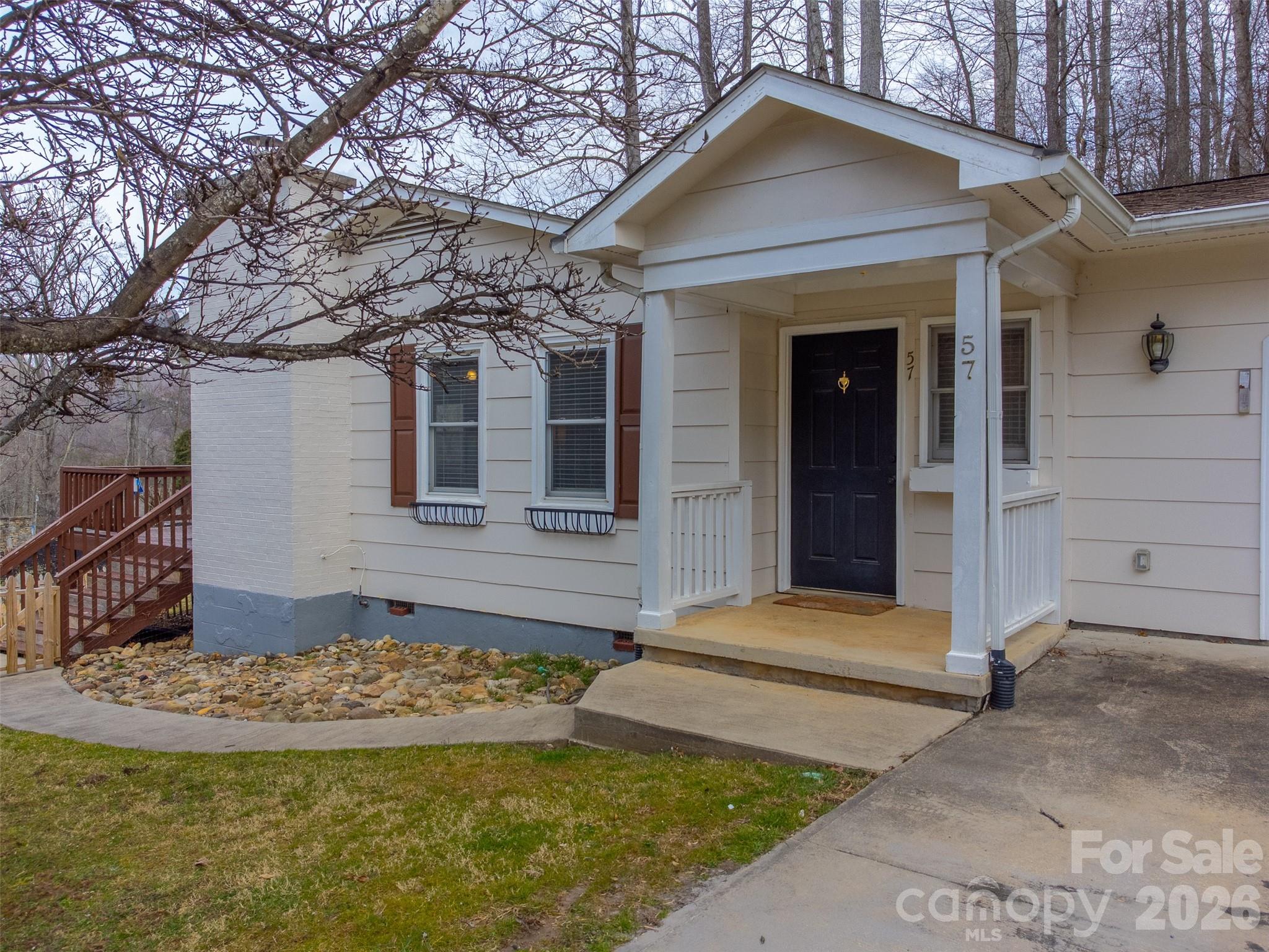 57 Melody Lane — Maggie Valley