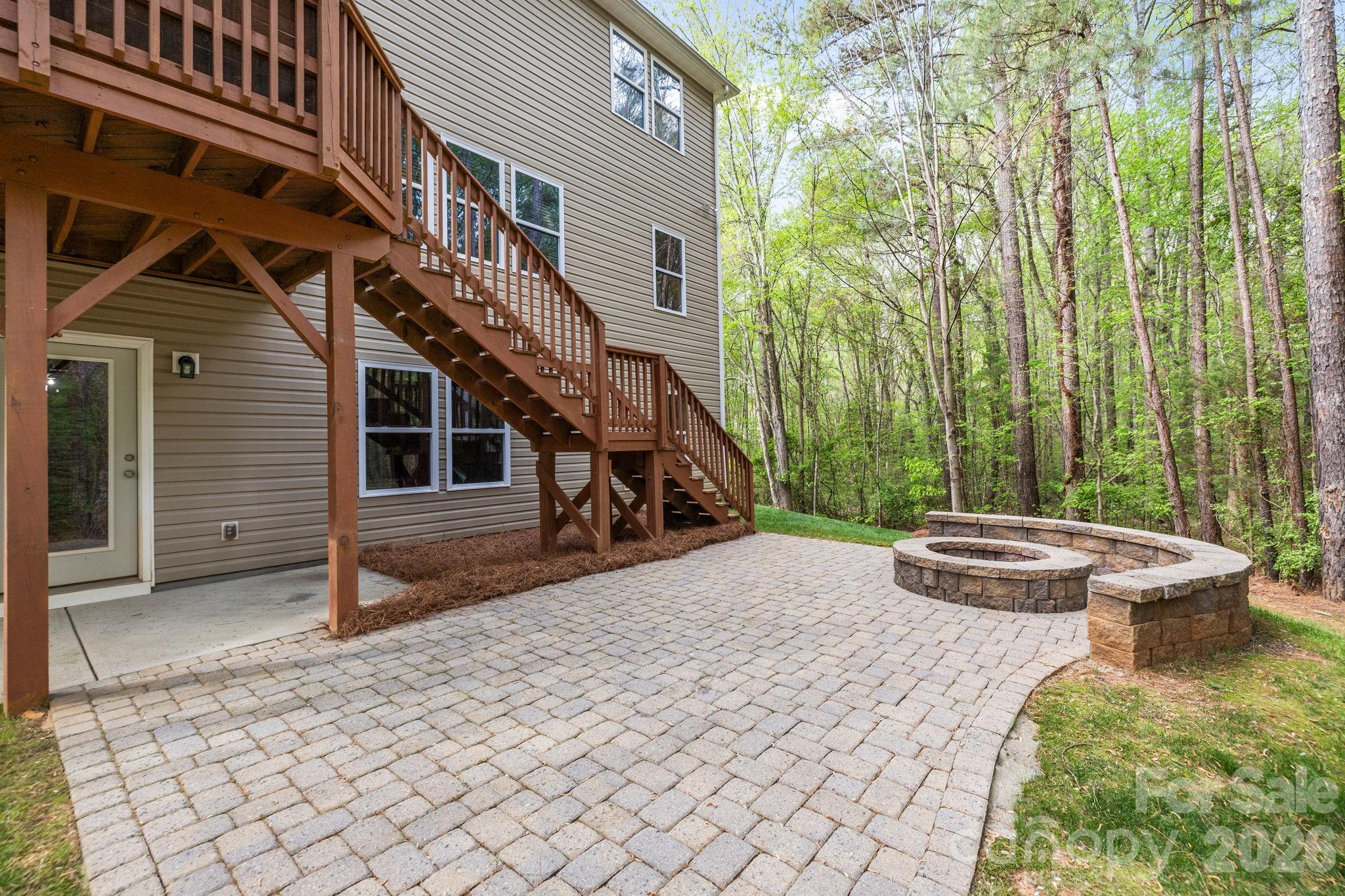520 Warlick Meadow Court — Clover