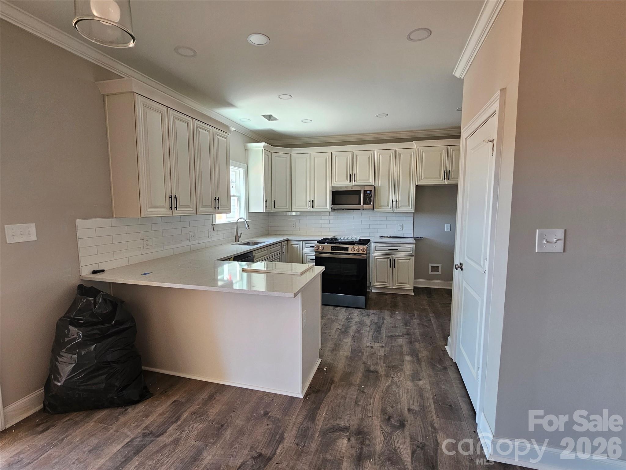 5496 Pageland Highway — Lancaster