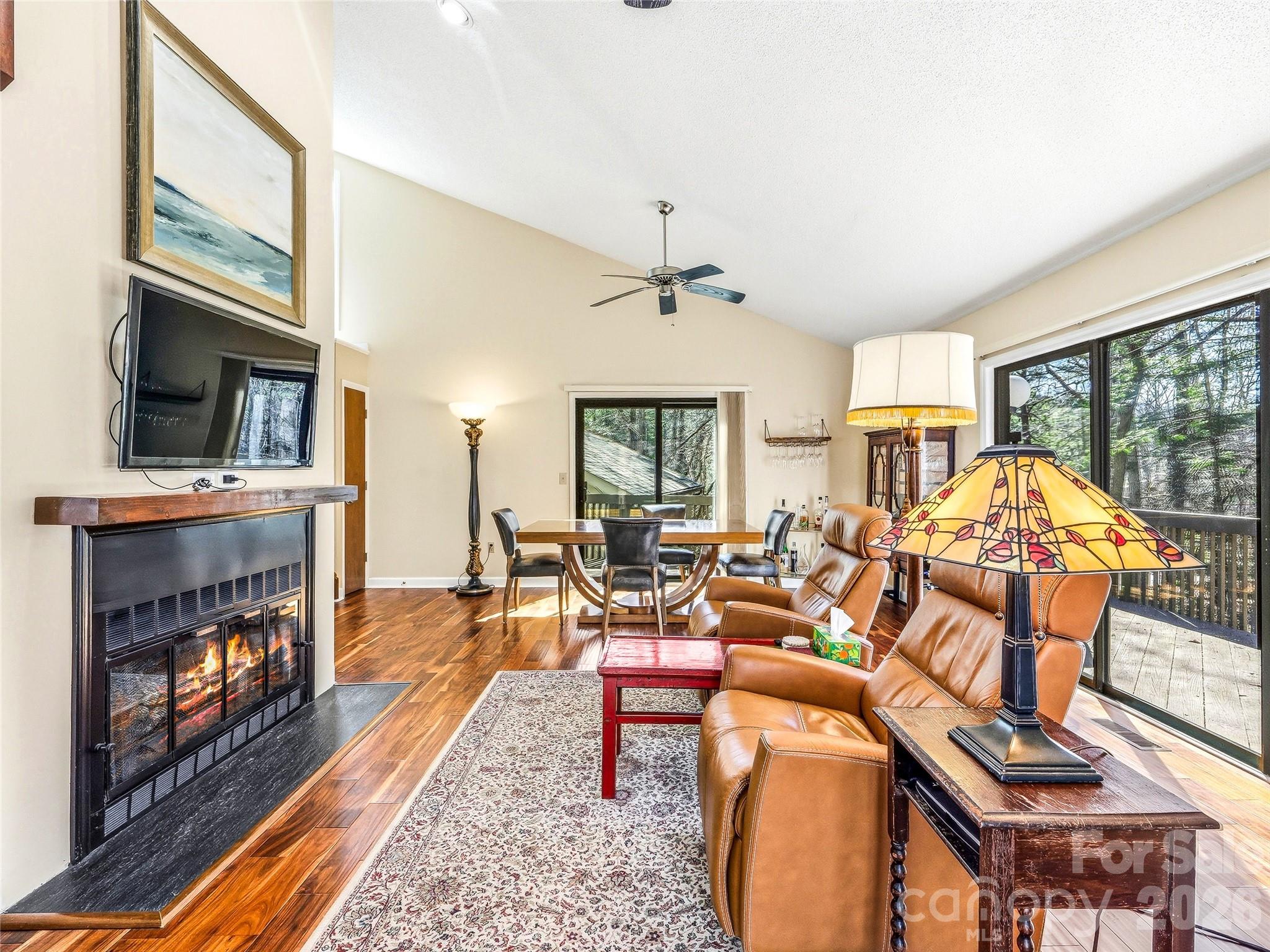 14 Cedarwood Drive — Asheville
